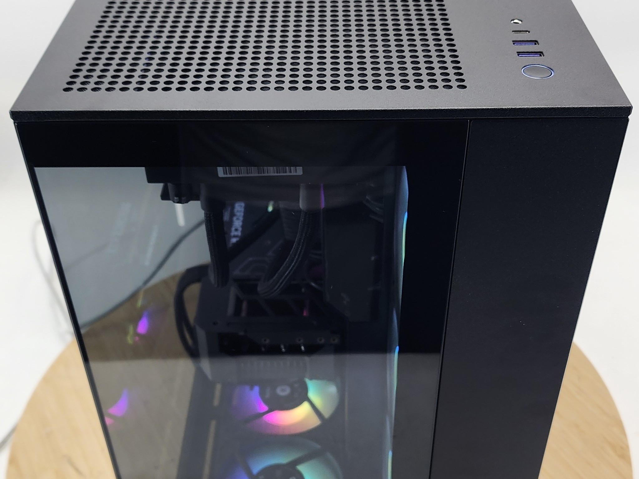 Gaming PC Ryzen 7 9700X 32GB RAM 1TB SSD RTX 4070 SUPER 12GB Windows 11 Computer