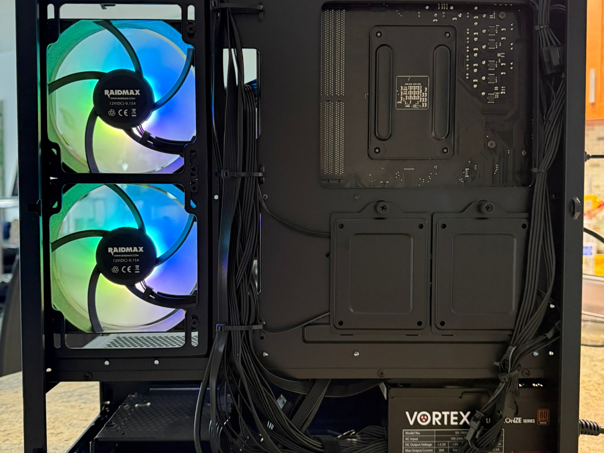 Radeon RX 7600 Custom Gaming PC - Ryzen 5 5500