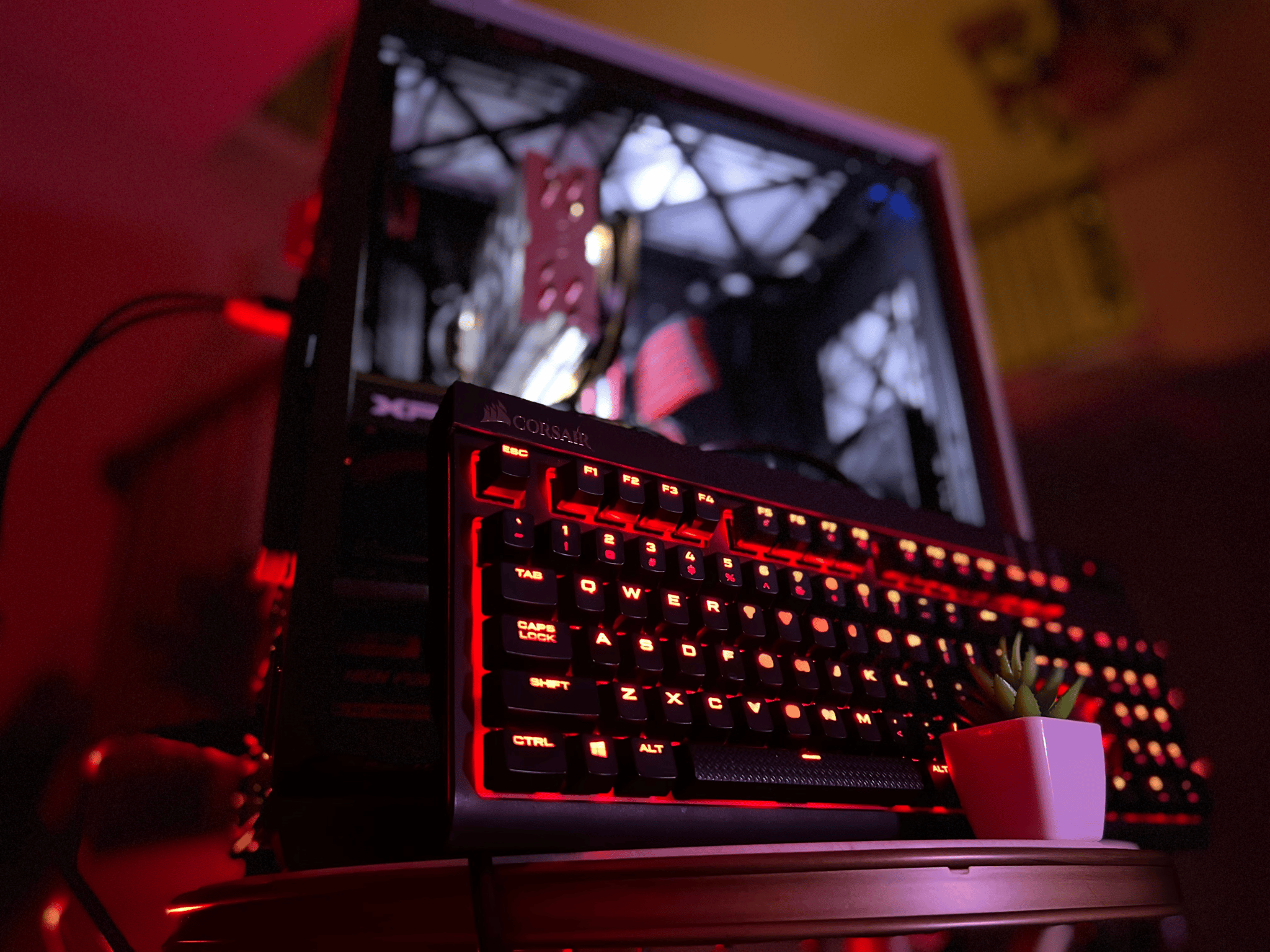 Handsome Rouge || Core i5-6400/RX 570 + Modded Keyboard Bundle