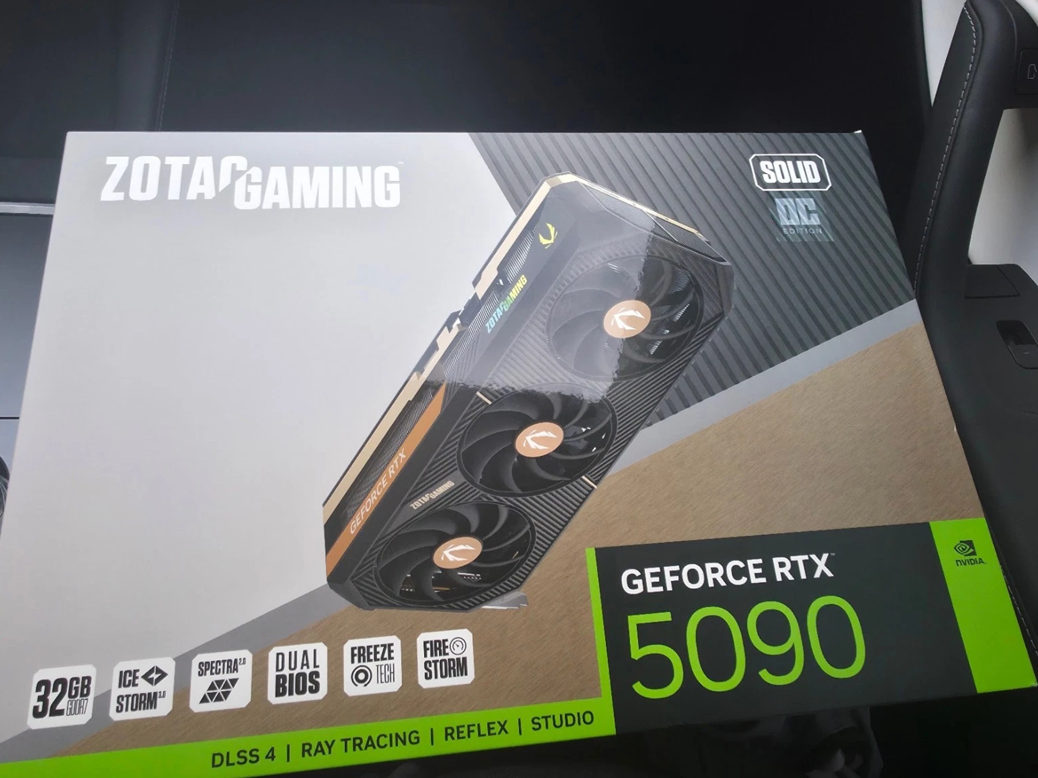 ZOTAC GAMING GeForce RTX 5090 SOLID OC