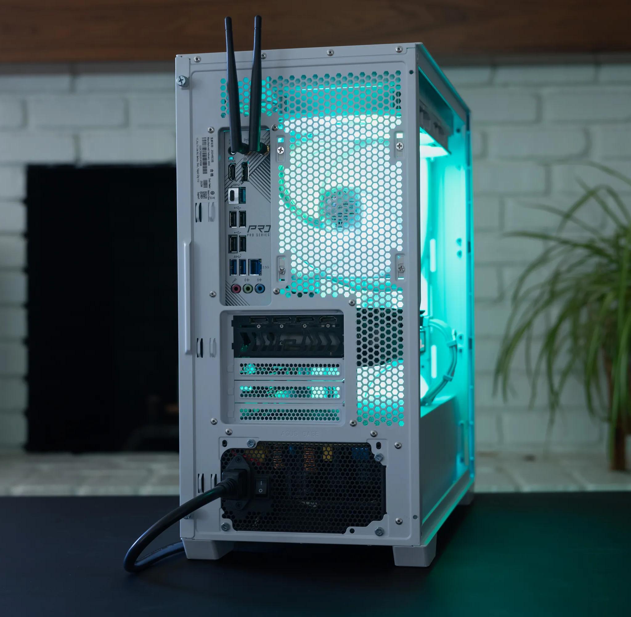 RX 6800 16GB, Ryzen 5 7600X, 32GB DDR5 6000, 1TB NVME, WiFi, Gaming PC