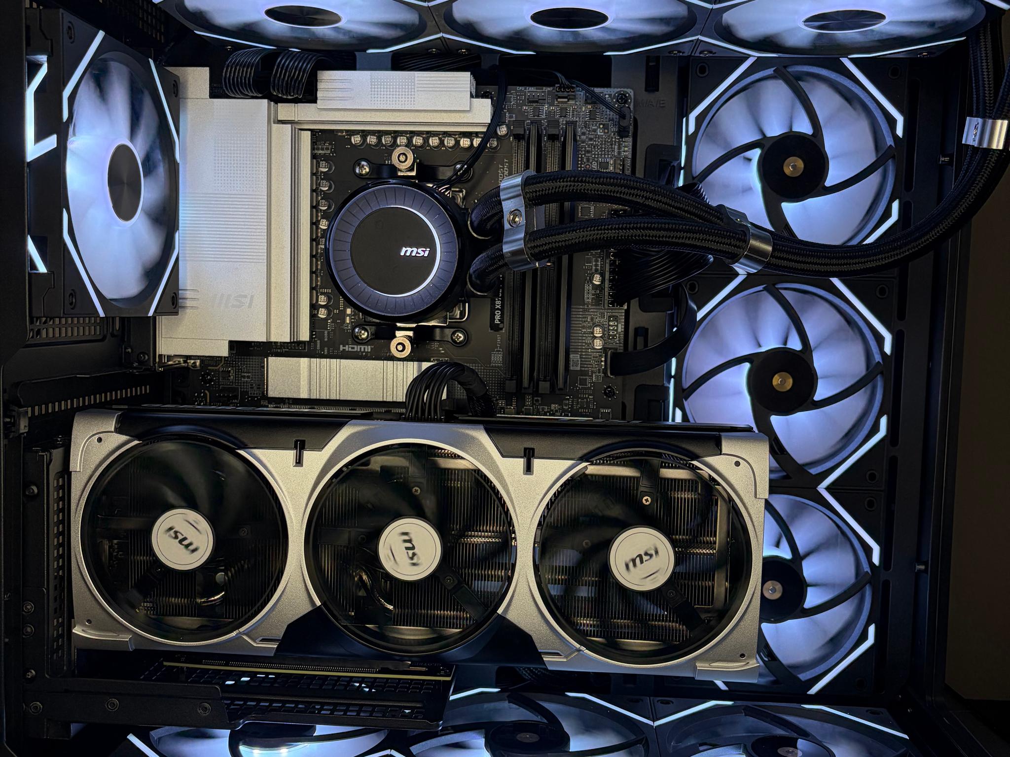 9850X3D + RTX 5070 Ti – Full MSI Ecosystem