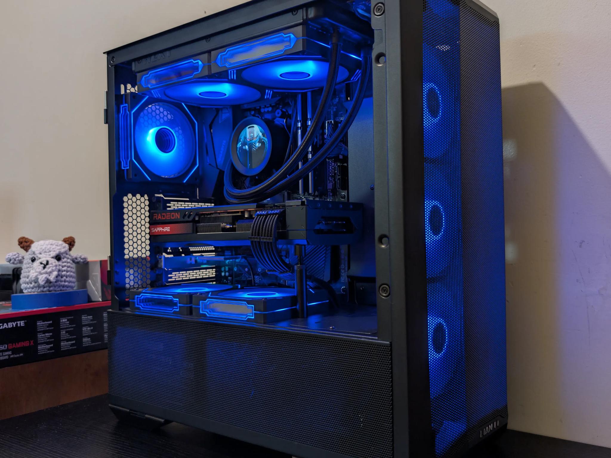 🔥Black RGB Gaming PC | RX 7800XT | Ryzen 7 5700X | 1TB SSD | 32GB RAM | WiFi 6 & Bluetooth🔥