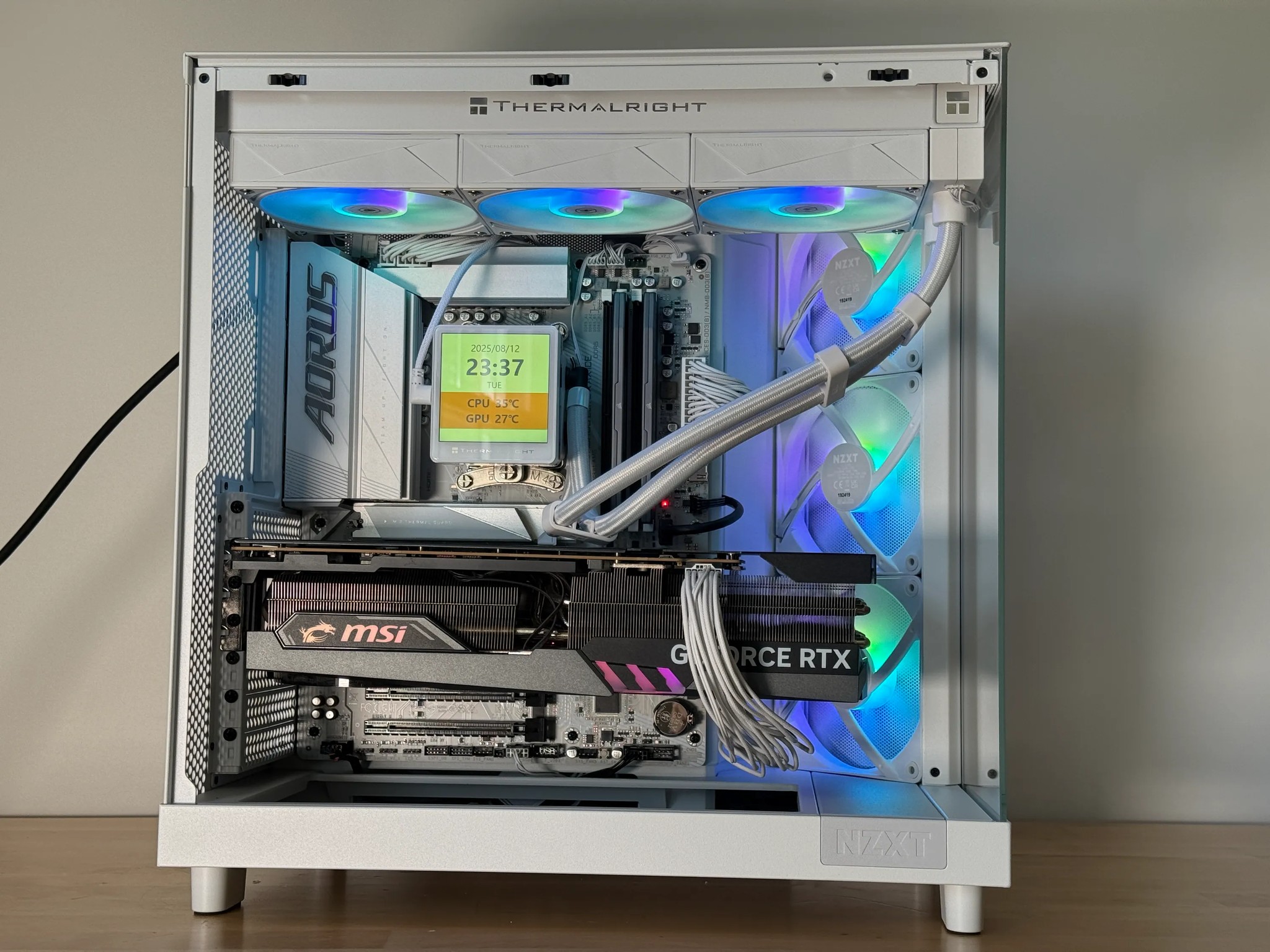 RTX 4090 Ryzen 7 9800X3D Gaming PC
