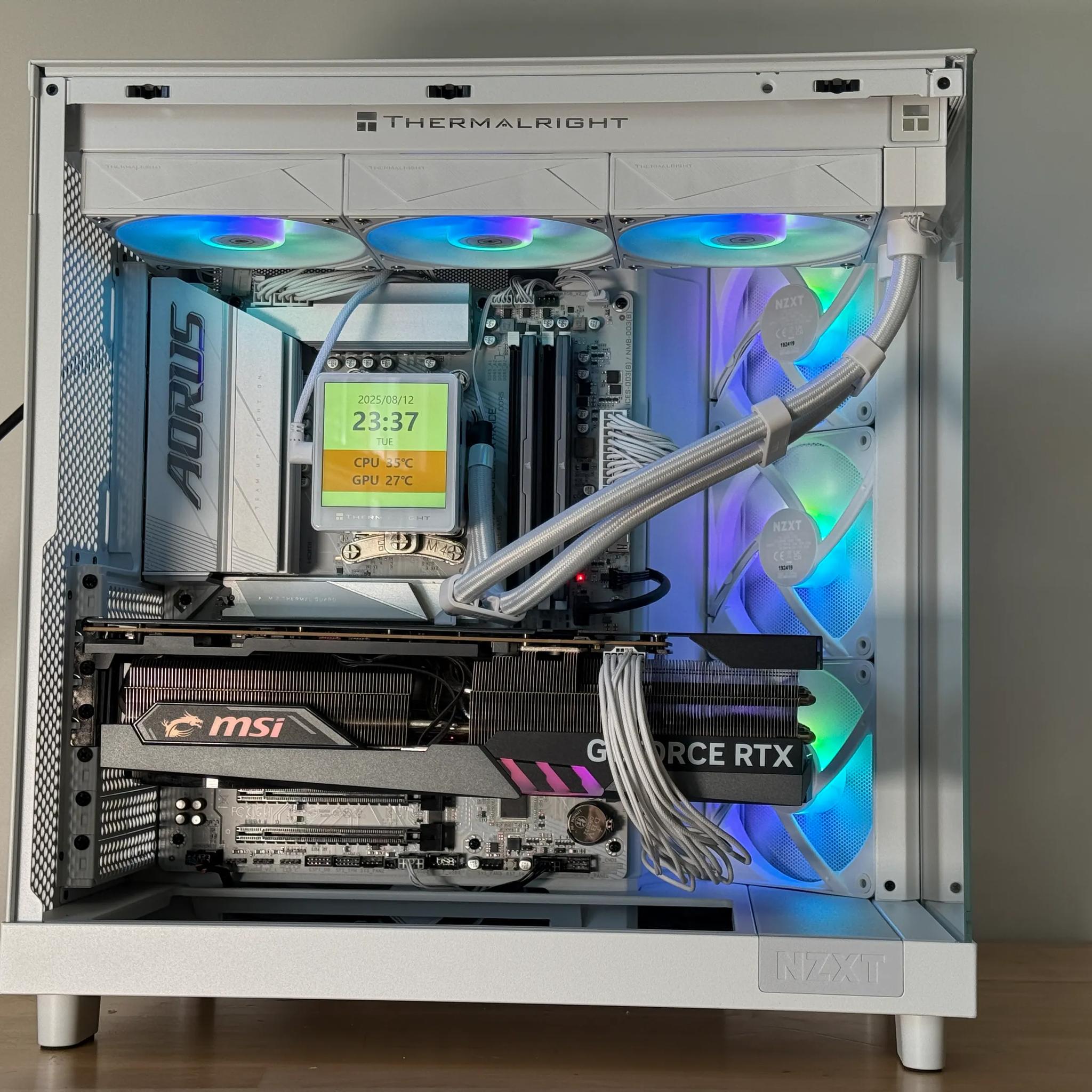 RTX 4090 Ryzen 7 9800X3D Gaming PC