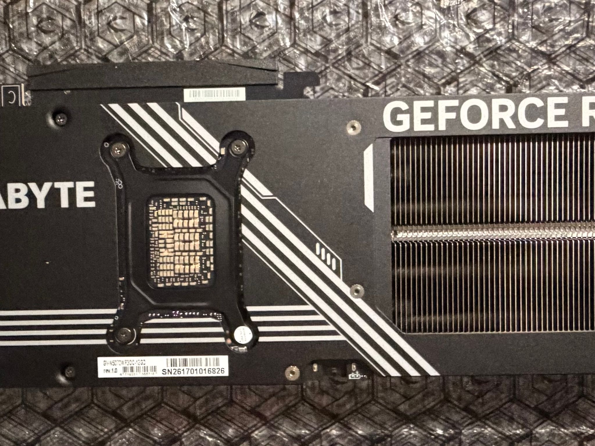 GIGABYTE GeForce RTX 5070 WINDFORCE OC SFF 12G
