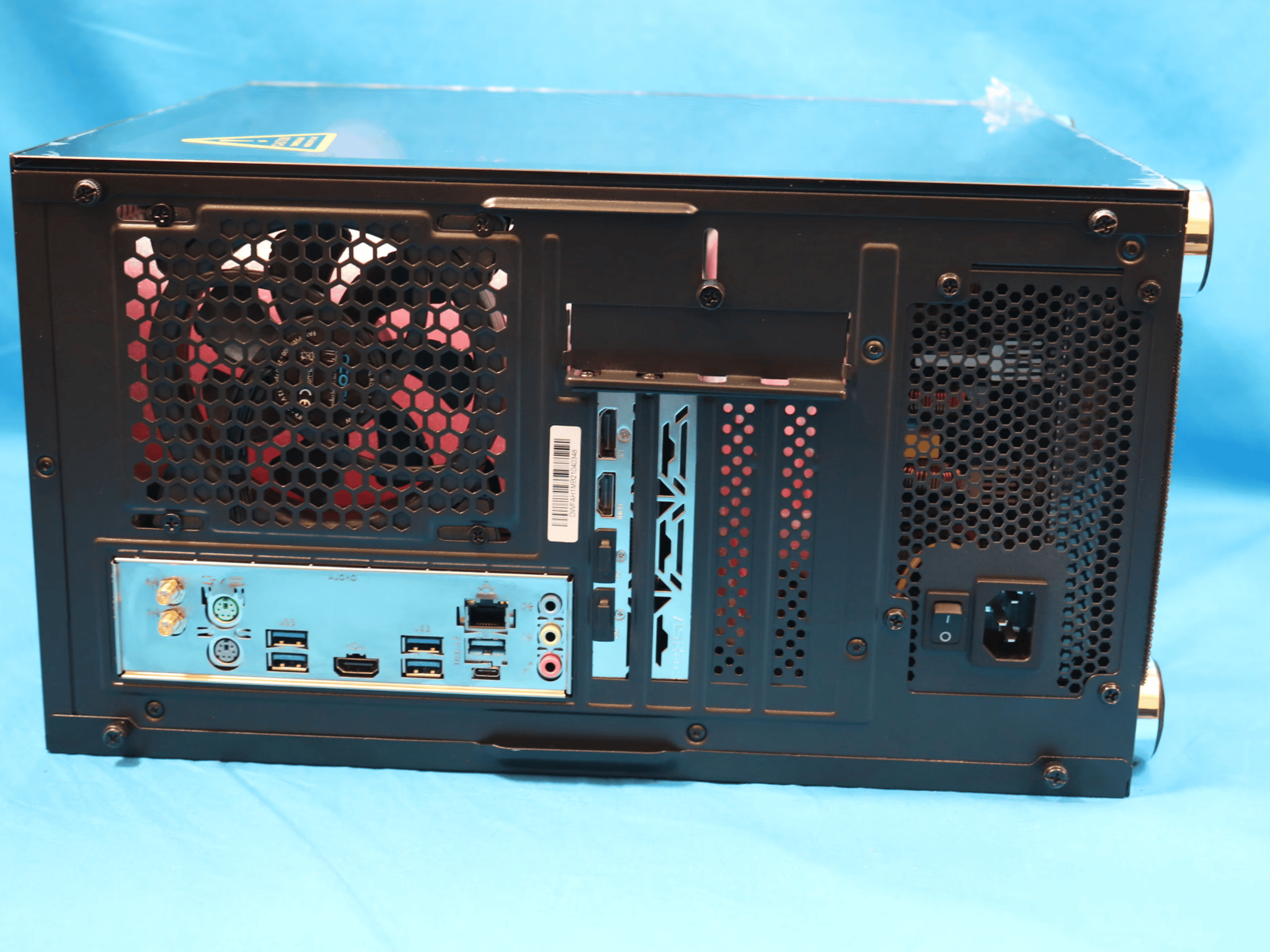 "Lazarus 5600 Beta" Ryzen 5 5600G 3.9GHz 6C 16GB DDR4 3200MHz Radeon RX 6600 XT 500GB M.2 2TB HDD