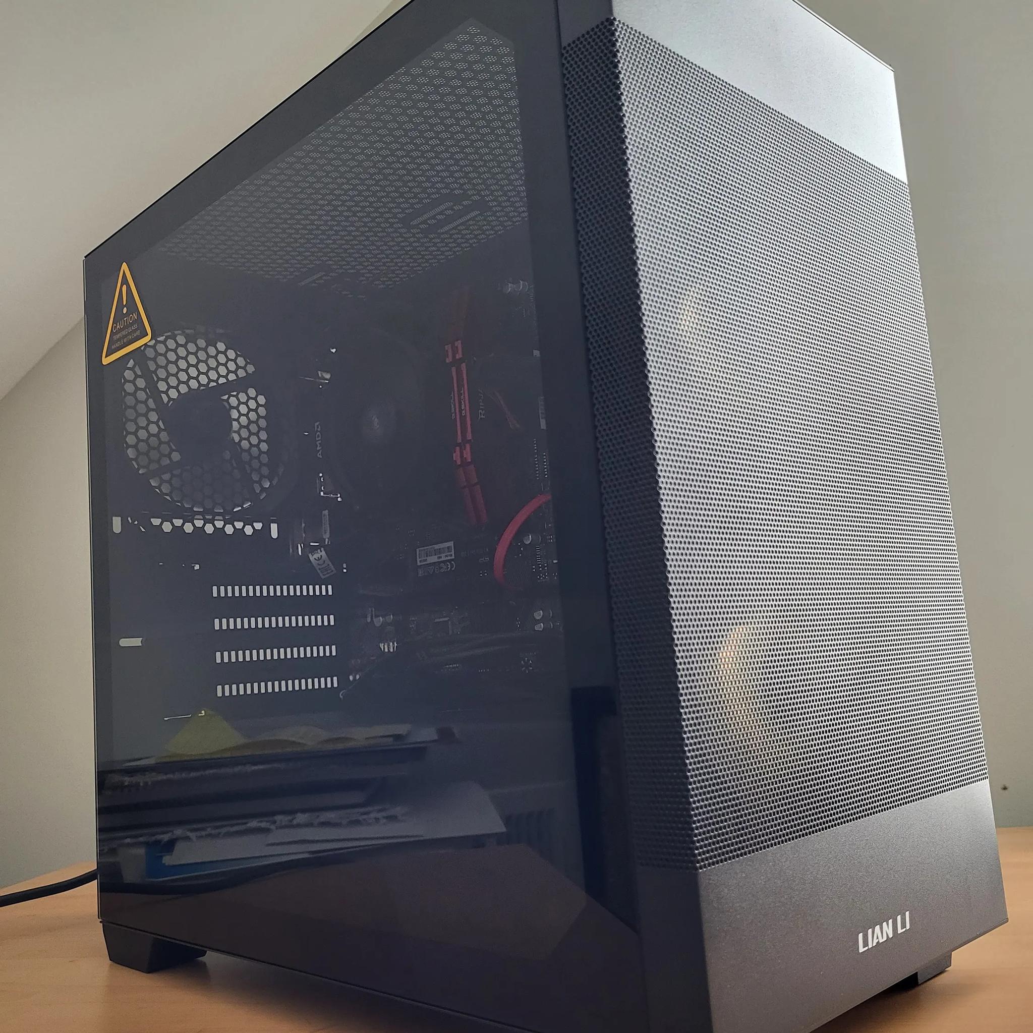 Custom Lian Li PC