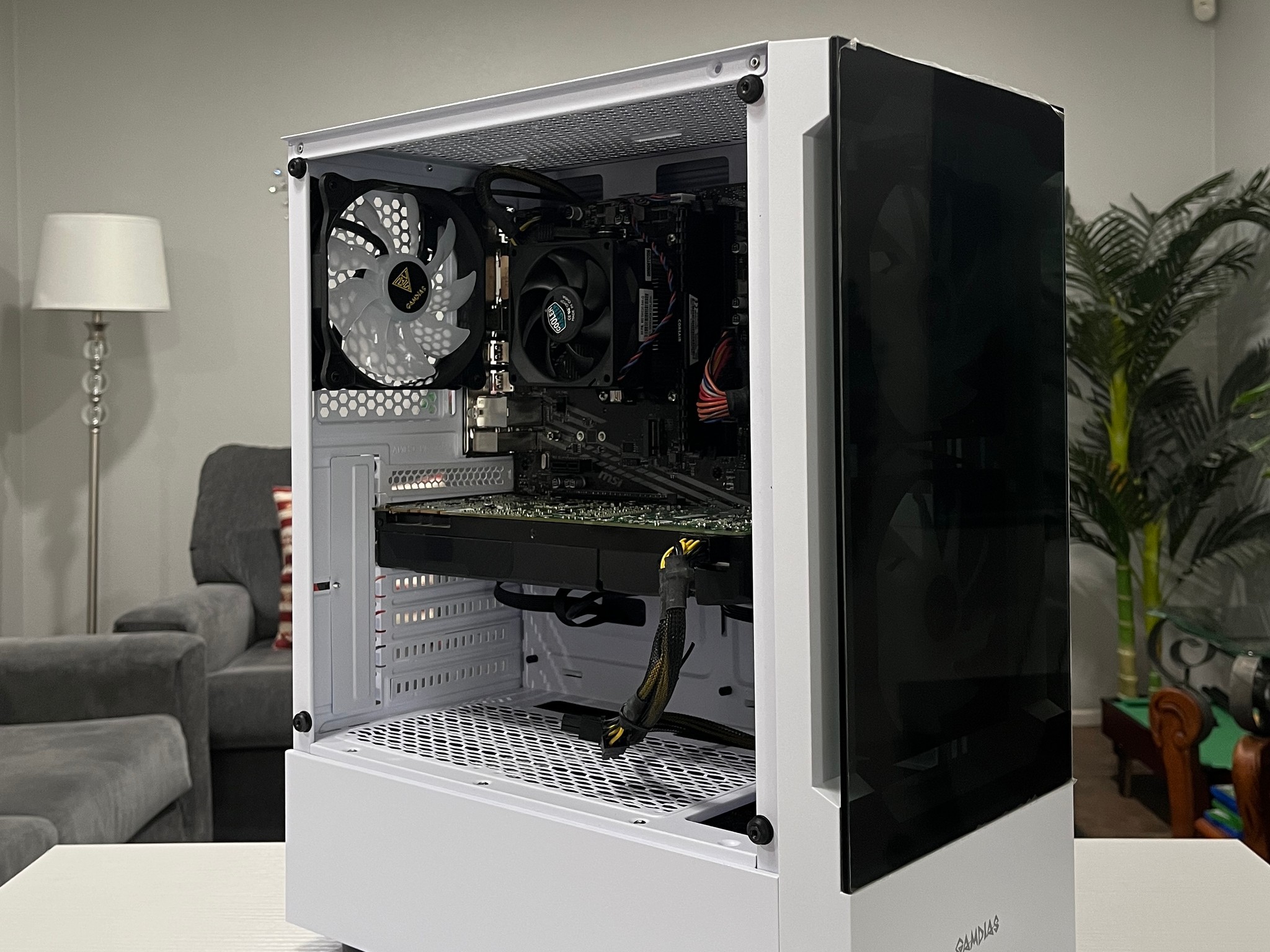 GTX 1080 8GB, Ryzen 5 2600X, 8GB RAM | White RGB Gaming Computer/PC