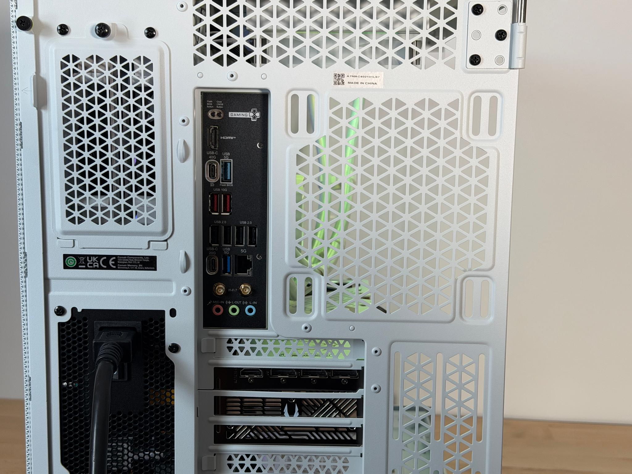 RTX 5070ti Ryzen 7 7800x3d Gaming PC