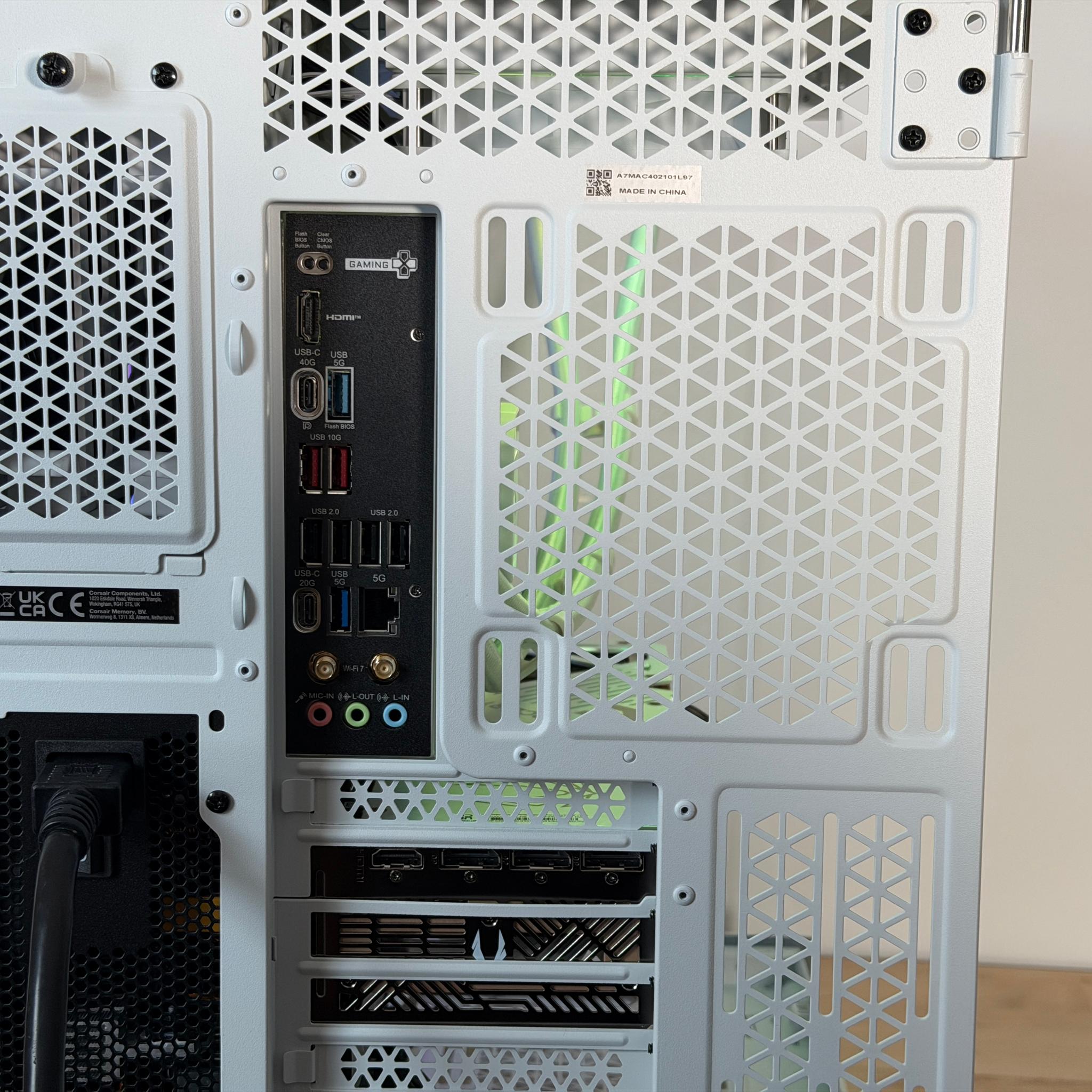 RTX 5070ti Ryzen 7 7800x3d Gaming PC