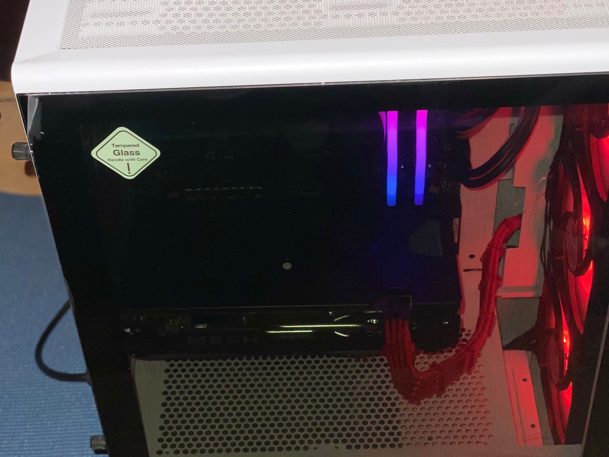 (White)Ryzen 7|RX6600|Rog Strix B550-F|16GB RAM T-Force Delta RGB|512GB M.2. NVMe SSD|Windows 11 Pro