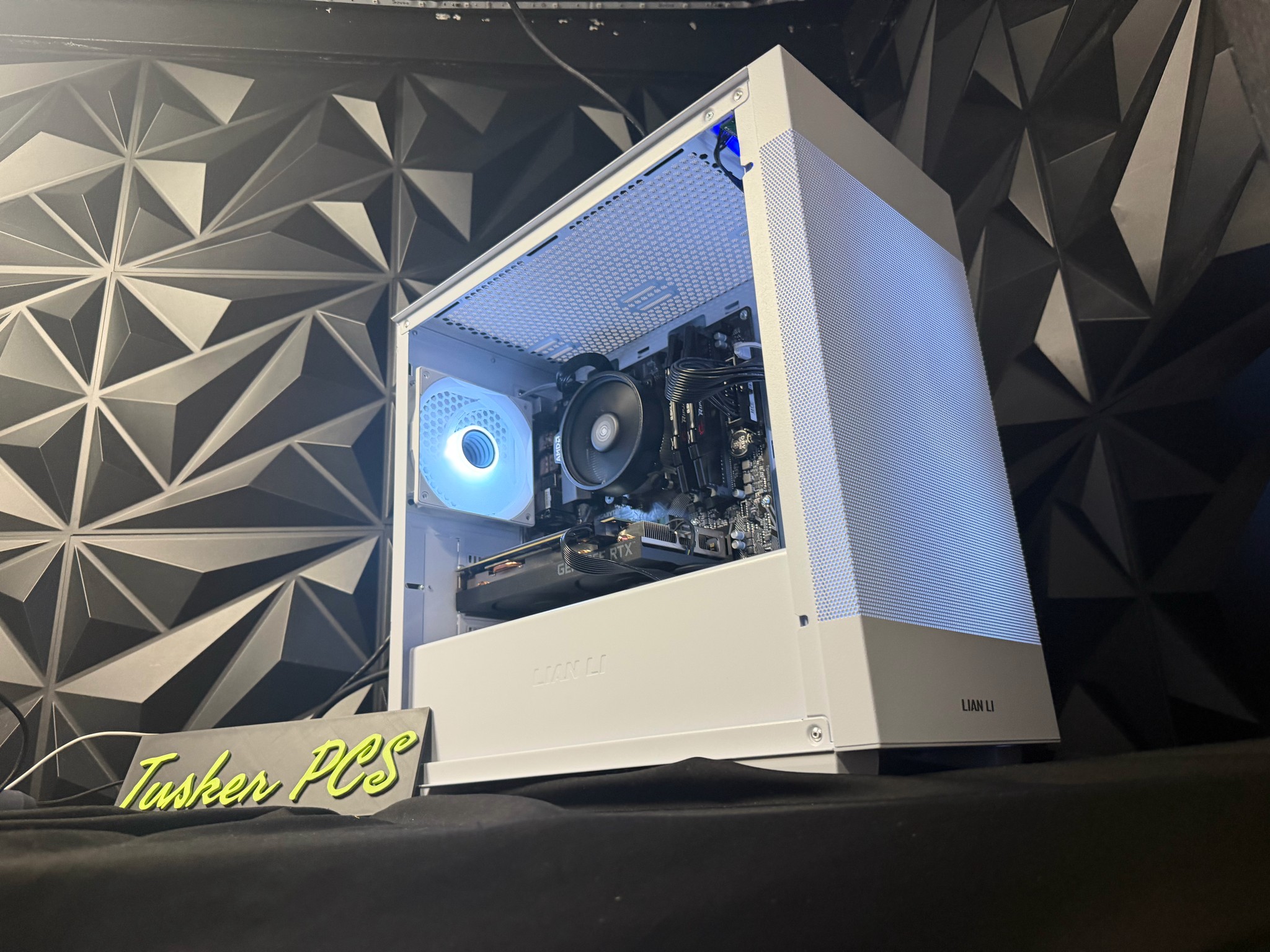 😎🔥 MID DADDY 5570 🔥😎Ryzen 5 5500| RTX 2070| 16 GB DDR4| 1 TB SSD| 650W PSU