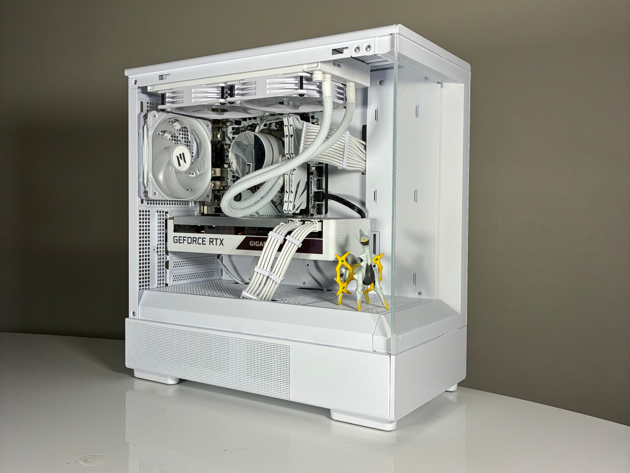 WICKED WHITE PC | RTX 3070 | Ryzen 7 3700X | 32 GB RAM | 1.5 TB Storage