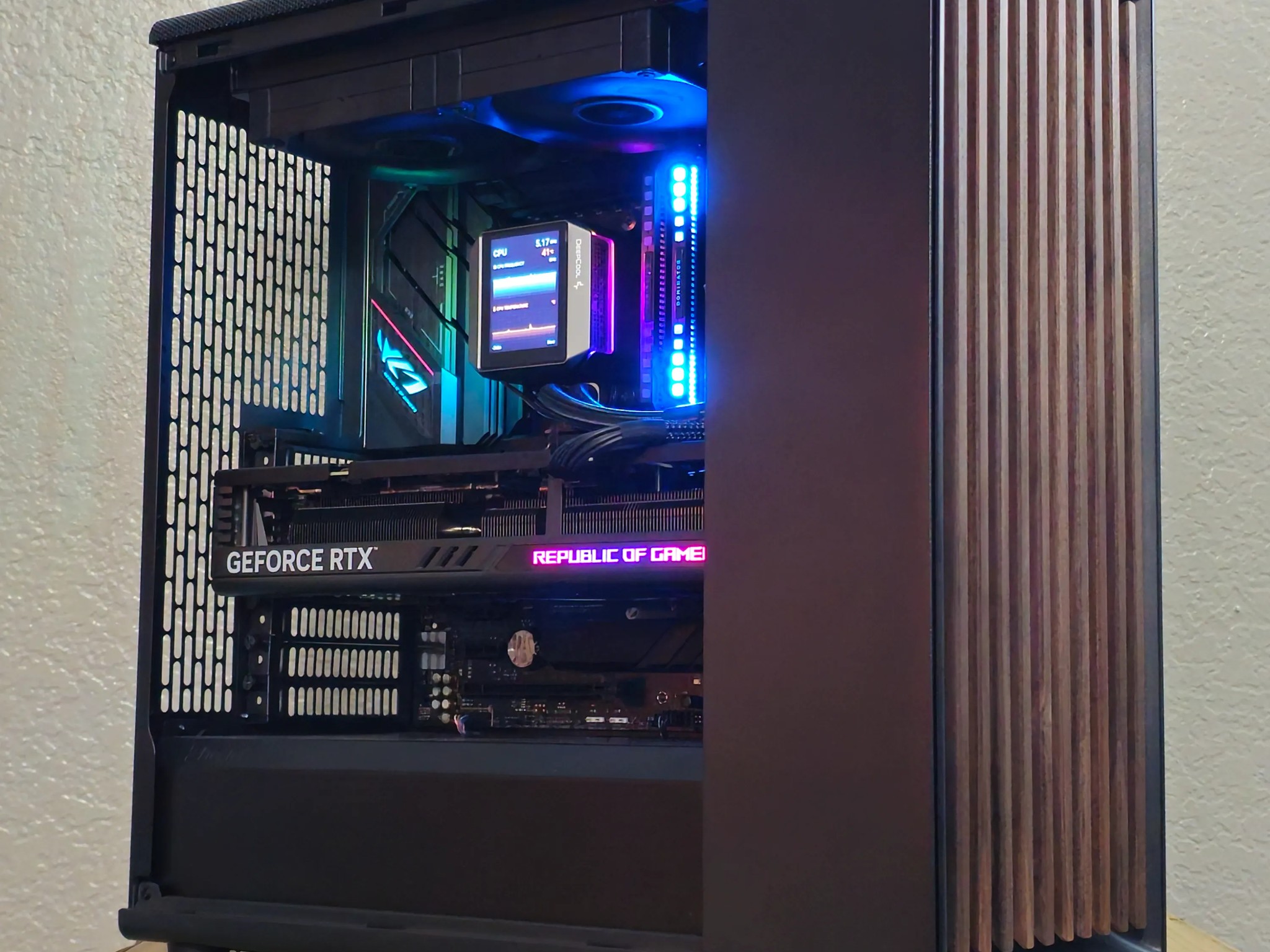 Ryzen 7 7700x | Asus ROG 4070 | 32gb DDR5 | 2TB SSD | 750w PSU