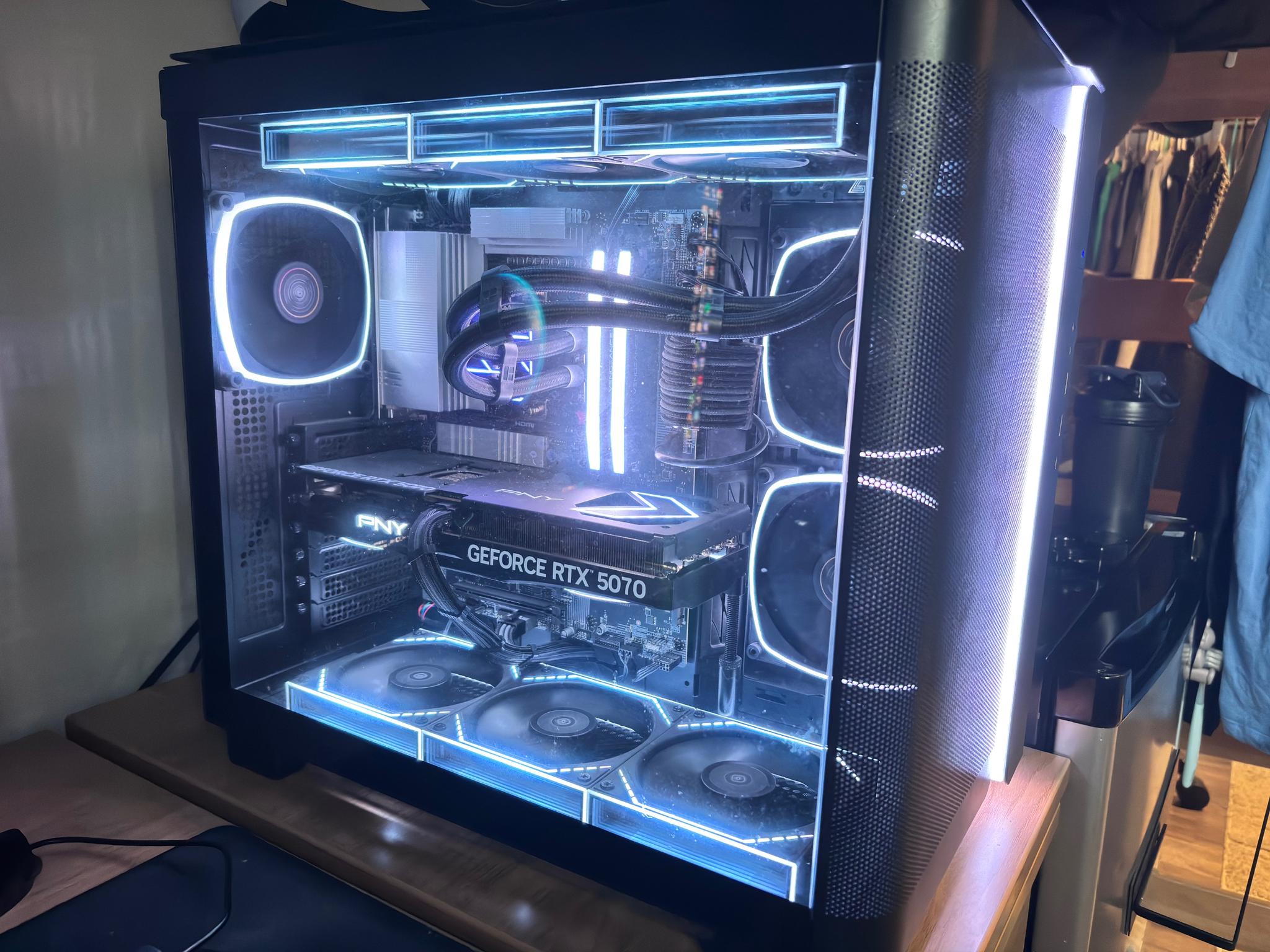 GeForce RTX 5070 Custom Gaming PC - Ryzen 5 9600X, 32GB RAM, 1TB NVMe SSD