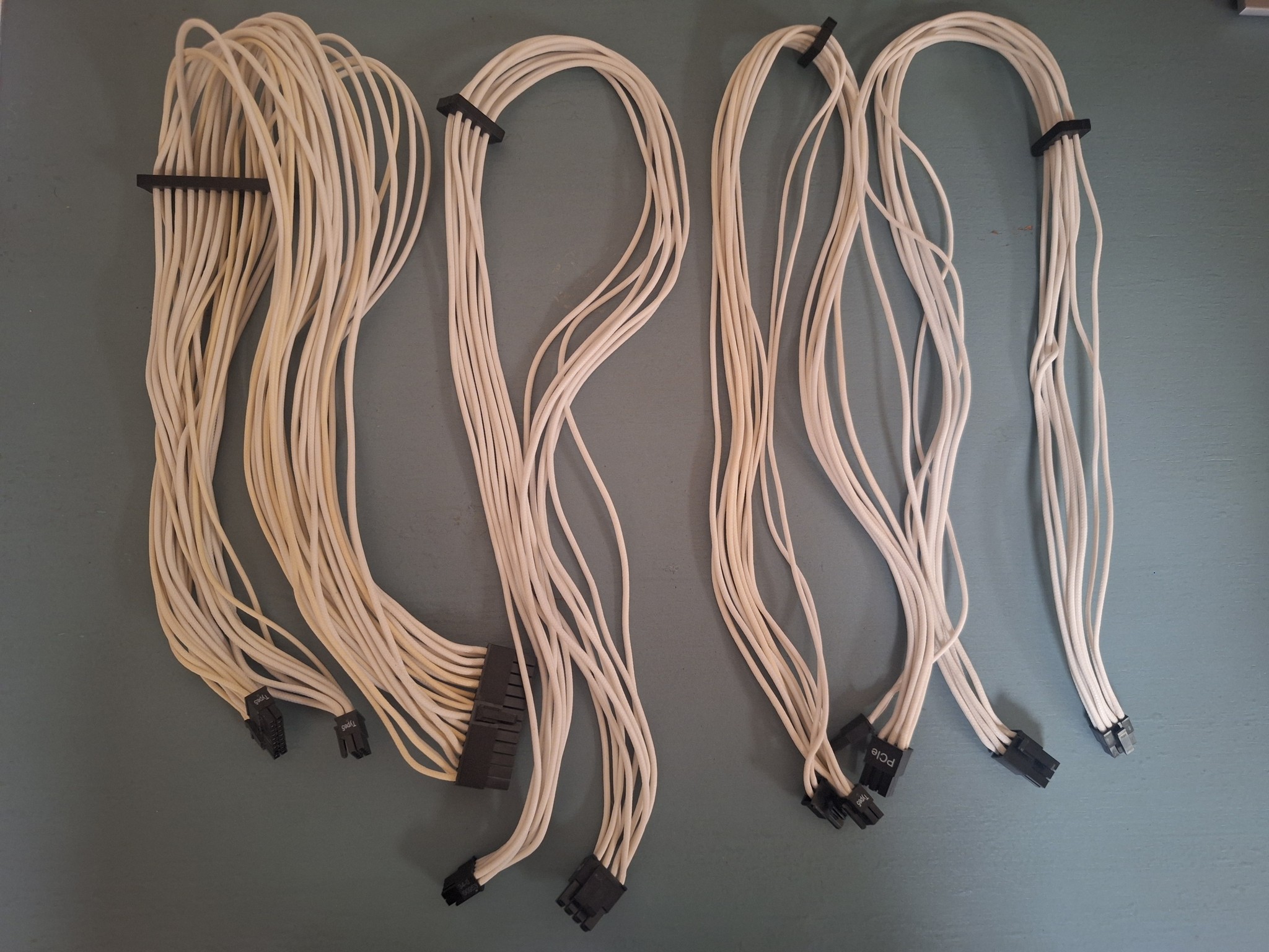Corsair SF850L Power Supply with Corsair Cable Kit