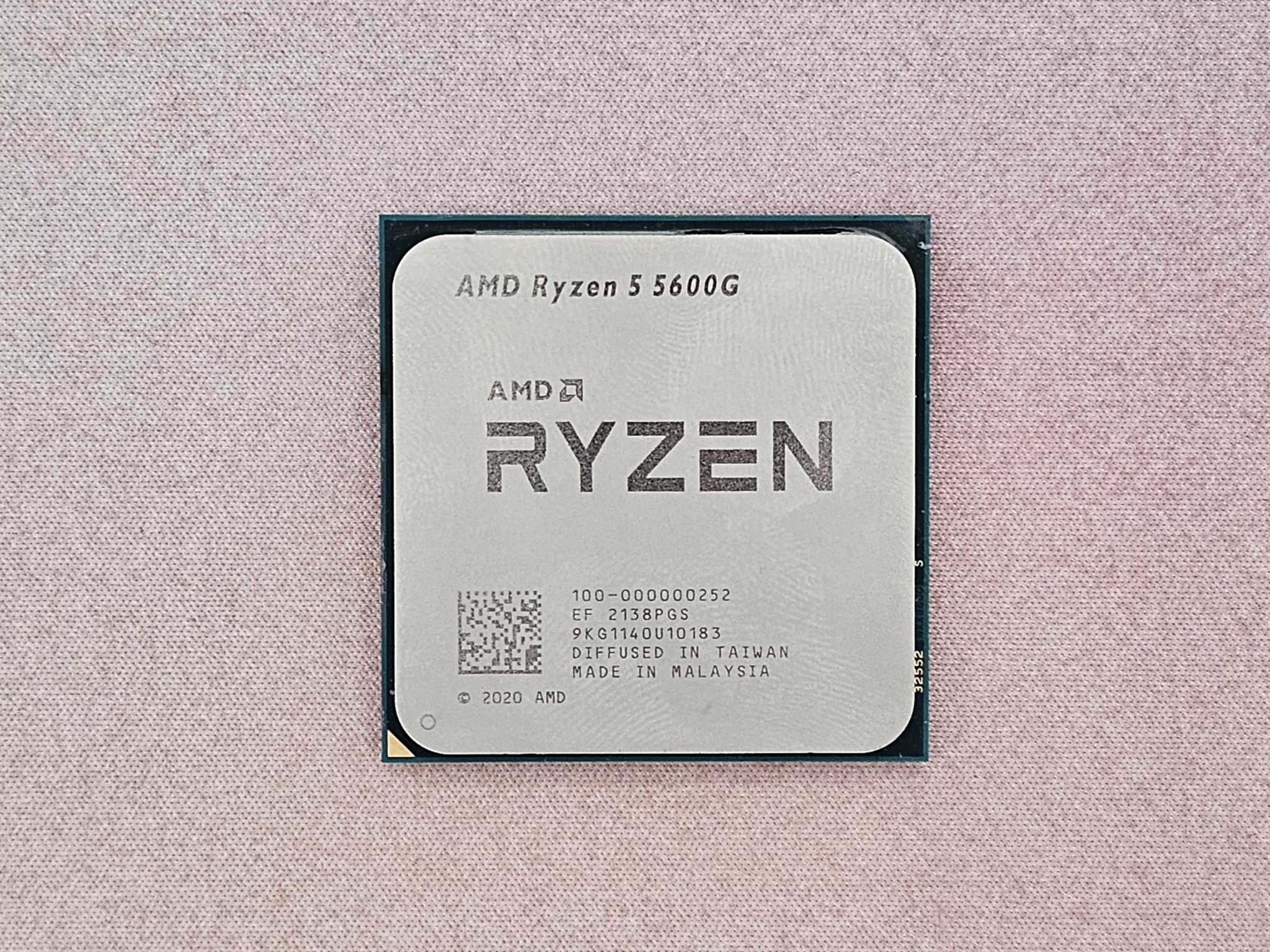 れっど　AMD Ryzen 5 5600G AMD Ryzen 5 5600G Processor | Jawa