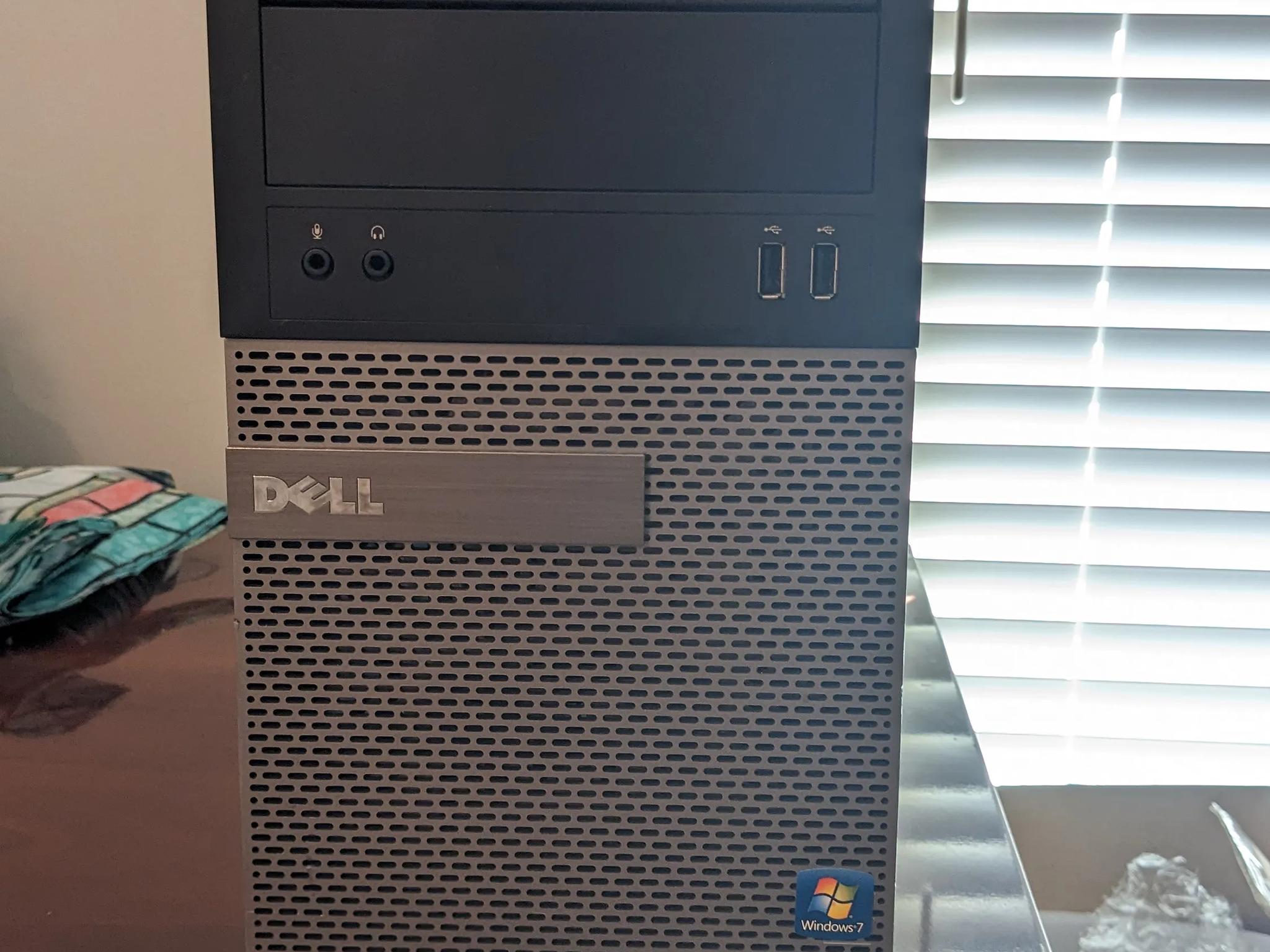 Super Flyweight Gaming PC