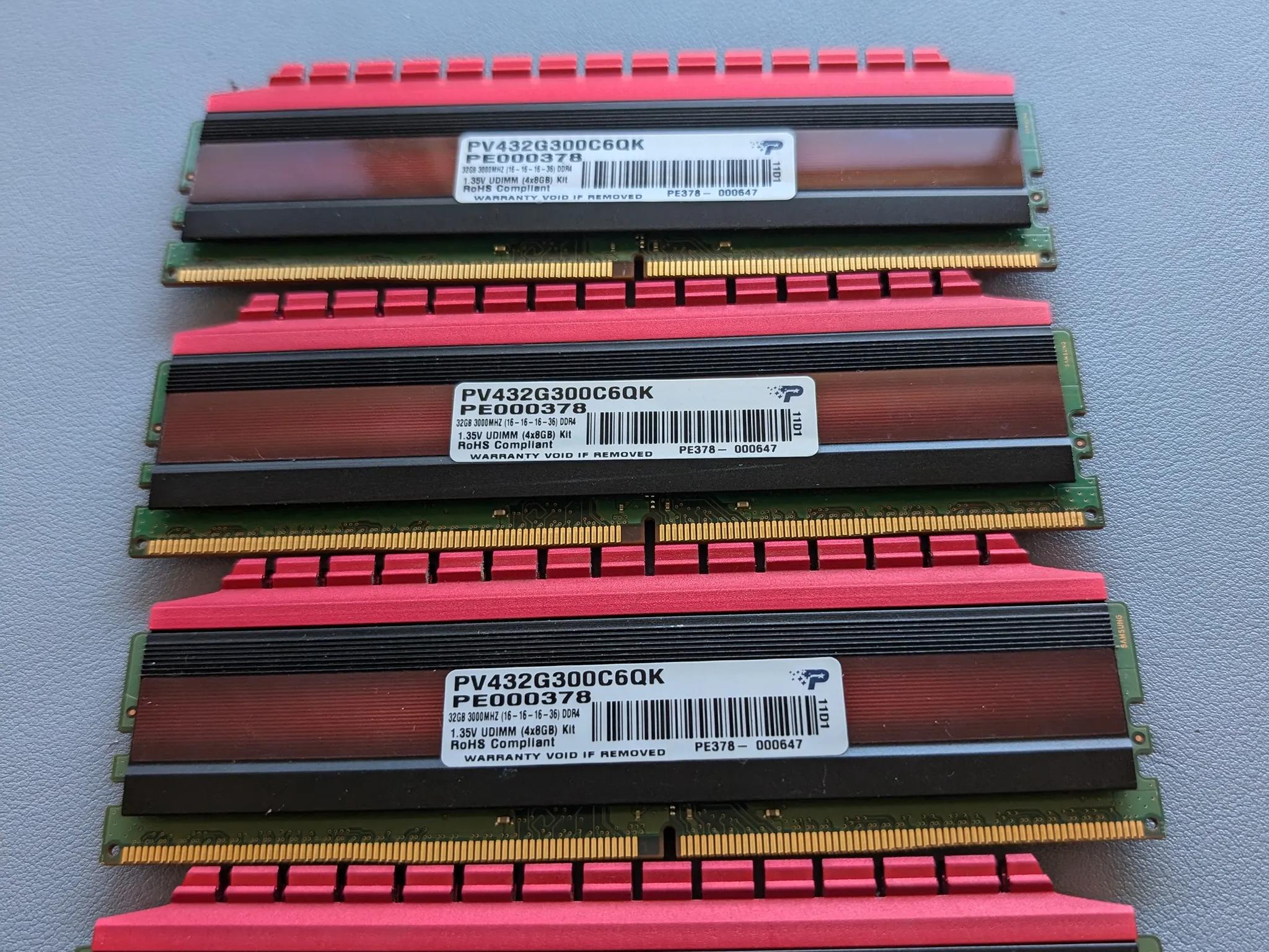 32GB (8x4) DDR4 3000
