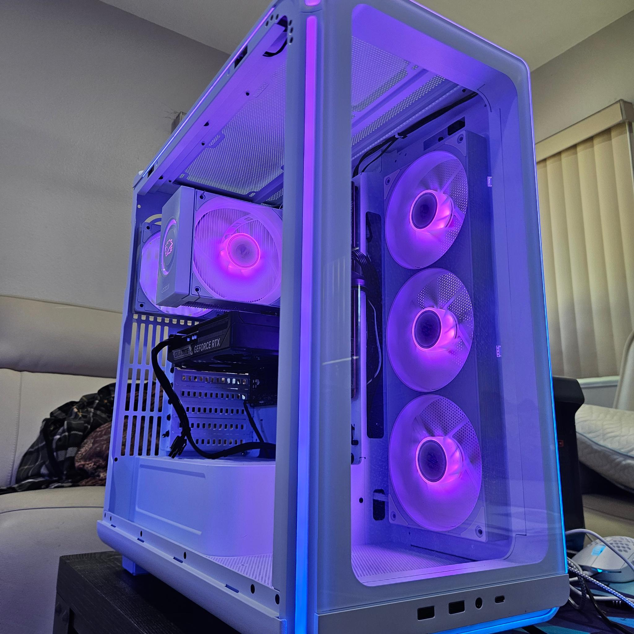 RTX 5060 Ti Gaming PC • Ryzen 5 8400F • 1TB M.2 • 16GB DDR5 • IBuyPowerPc • B650M • White