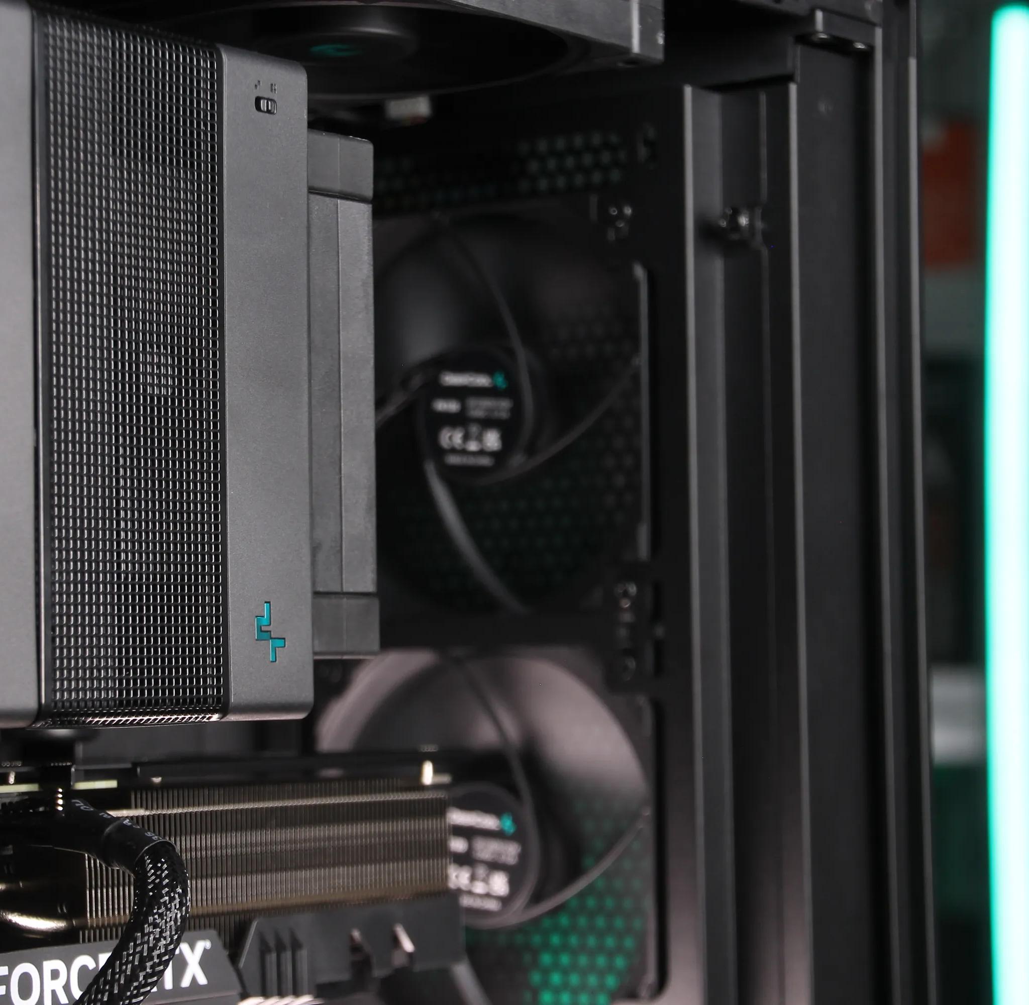 comm.004 // Ryzen 7 7800X3D, RTX 4070 Ti SUPER // High-End Gaming PC