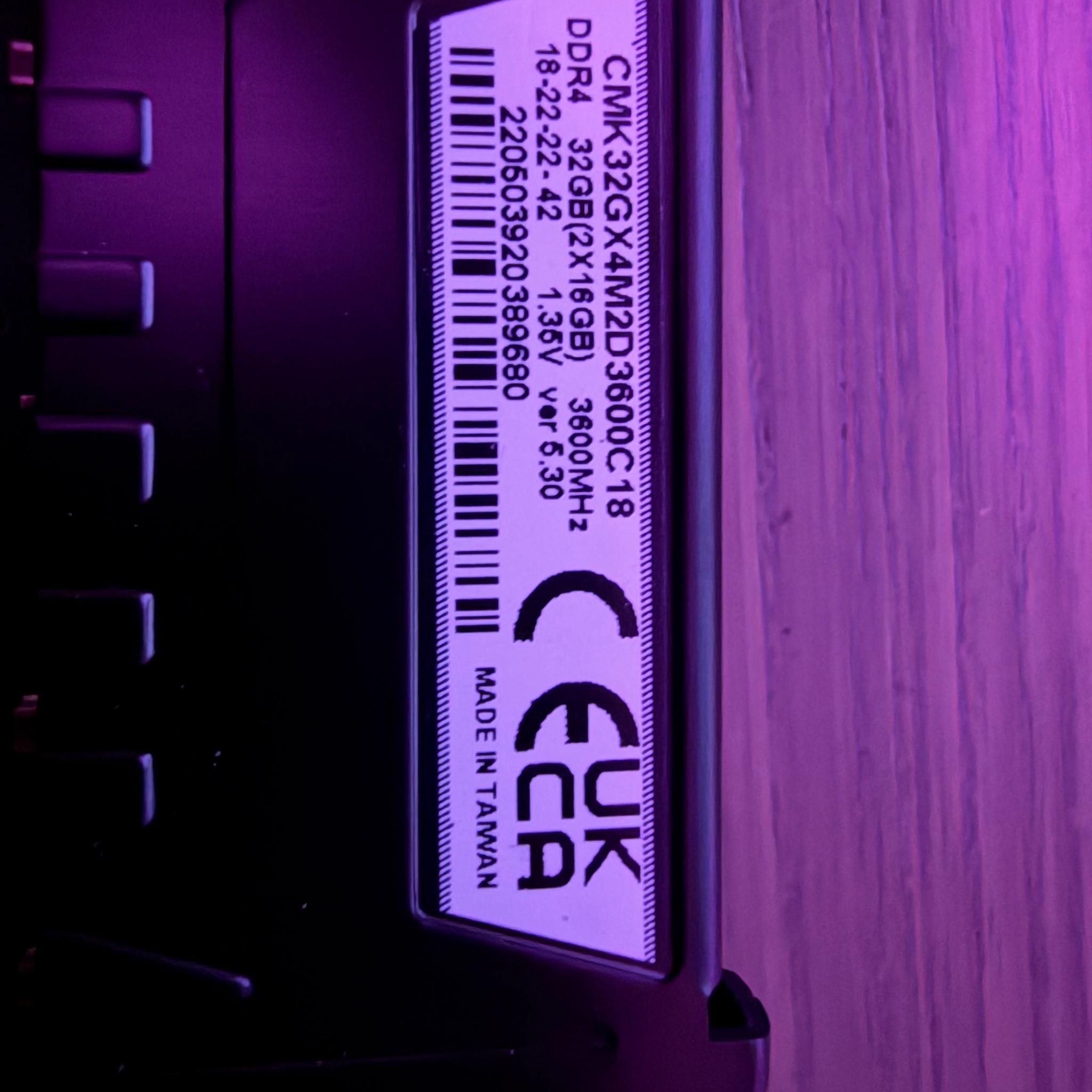 Corsair Vengeance LPX 32 GB (2x 16 GB)DDR4 3600 MHz