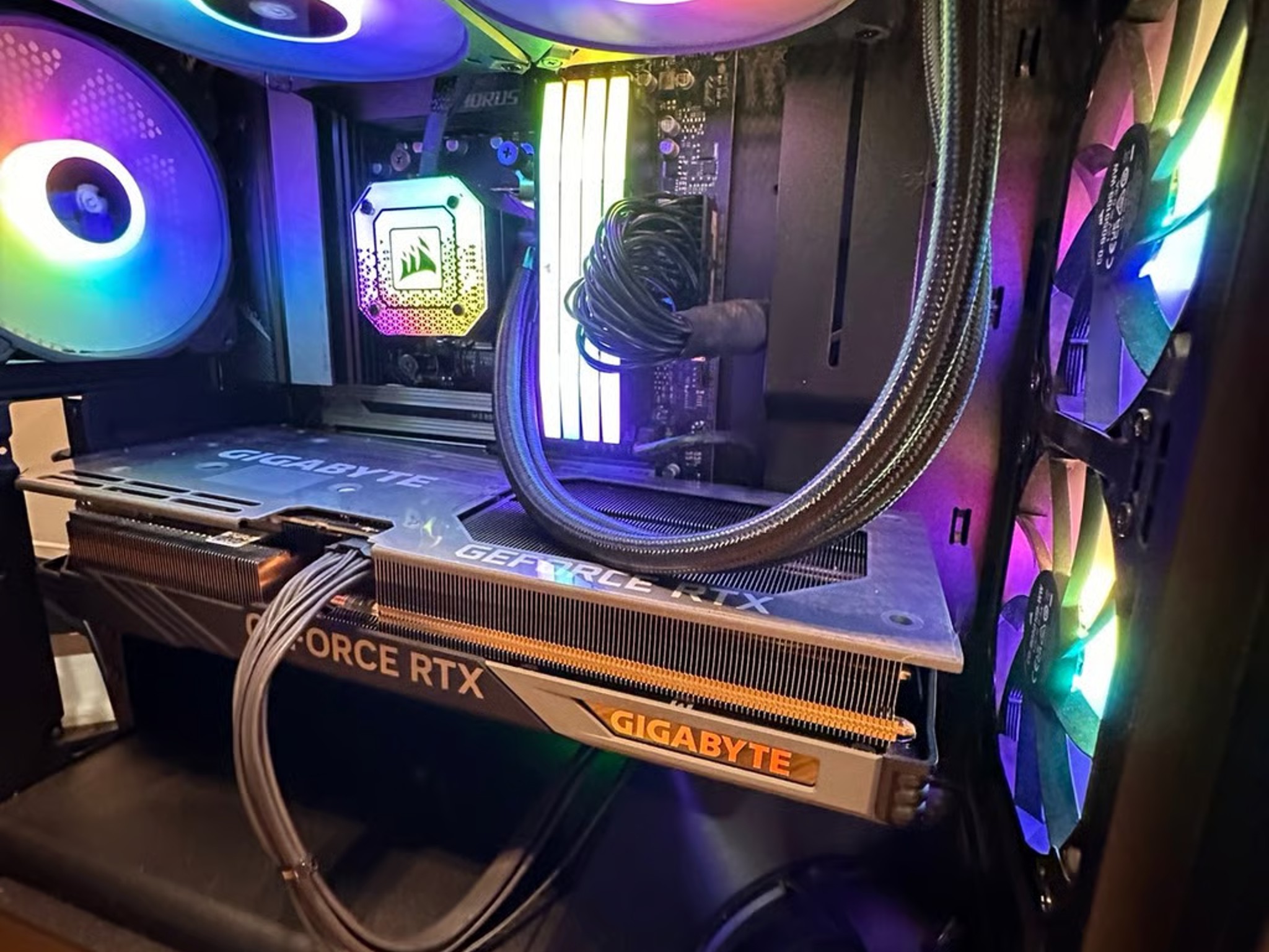 [QUICK SALE] SOLID Gaming & Editing PC - RTX 4070TI | RYZEN 9 7950X | 128GB DDR5 RAM | 2TB M.2 SSD