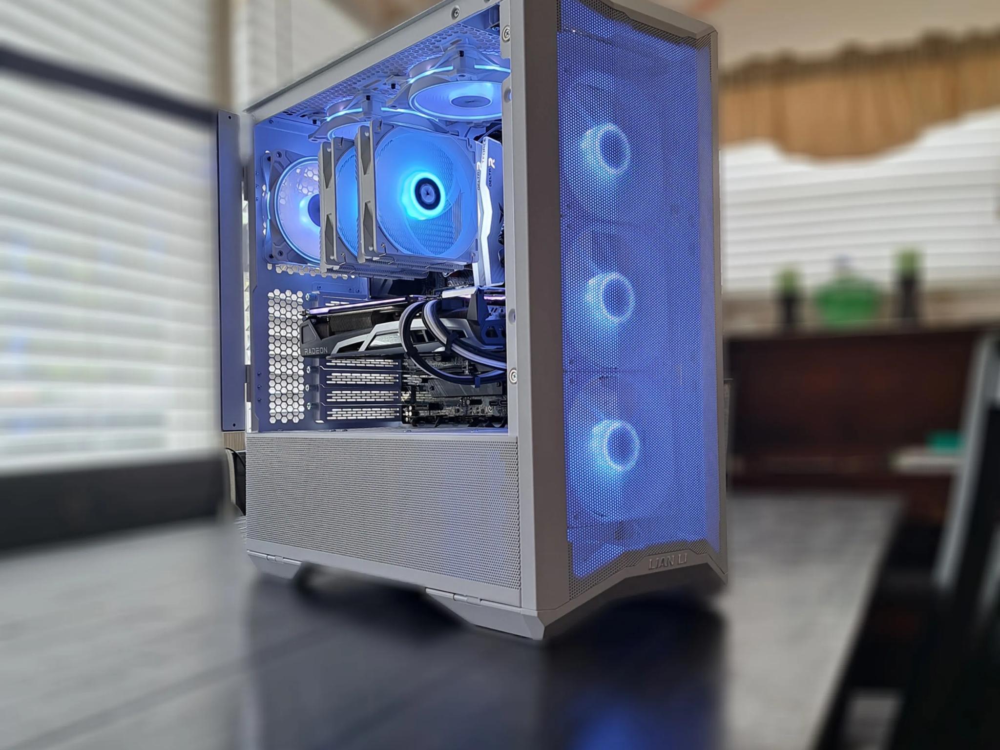 |🍪The Oreo🍪| Mid-High End Gaming PC