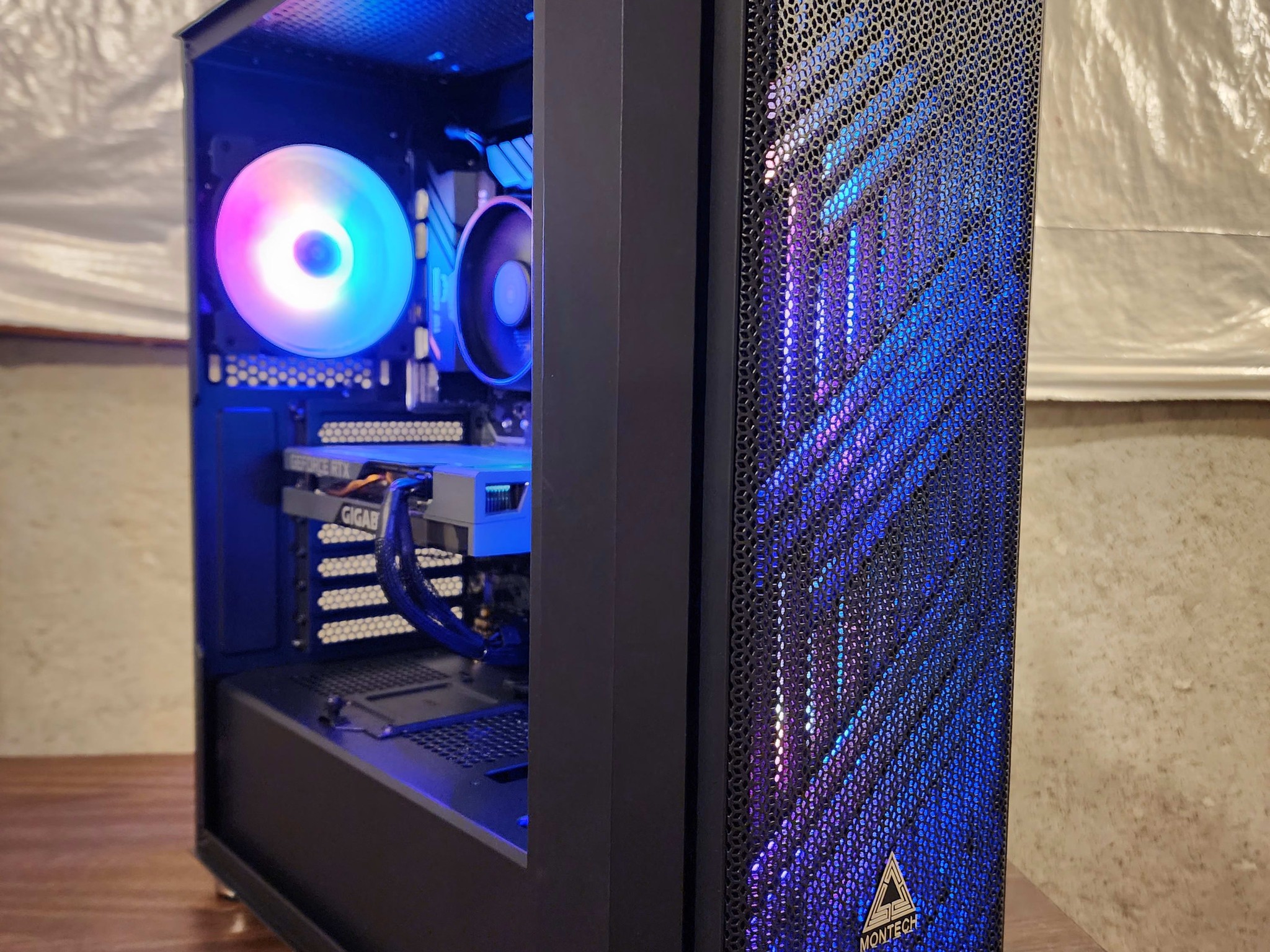 RTX 3050 / Ryzen 5 5600 - Custom Gaming Computer