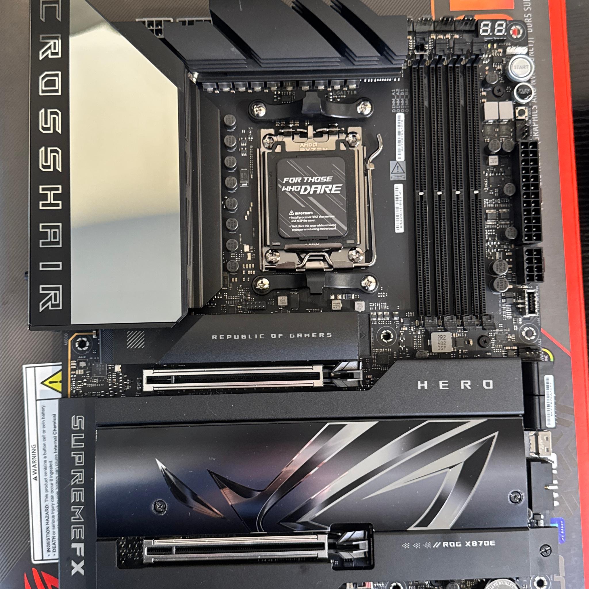 ASUS ROG X870E Crosshair HERO