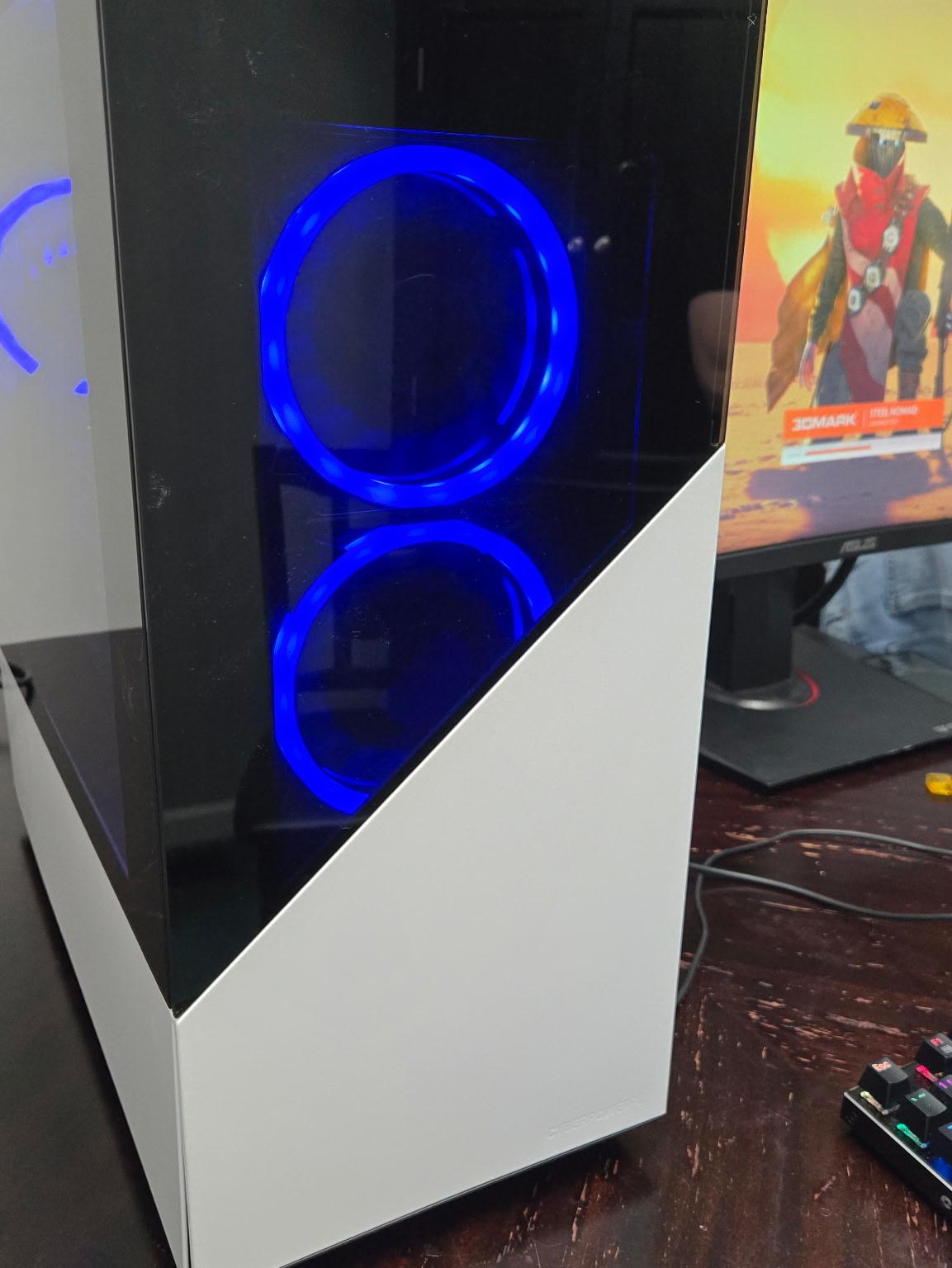AMD Ryzen 7 3700x, Gigabyte NVIDIA GeForce RTX 3070 SSD M.2 1TB  Ram 32 GB  ASRock MB  800 GR PSU