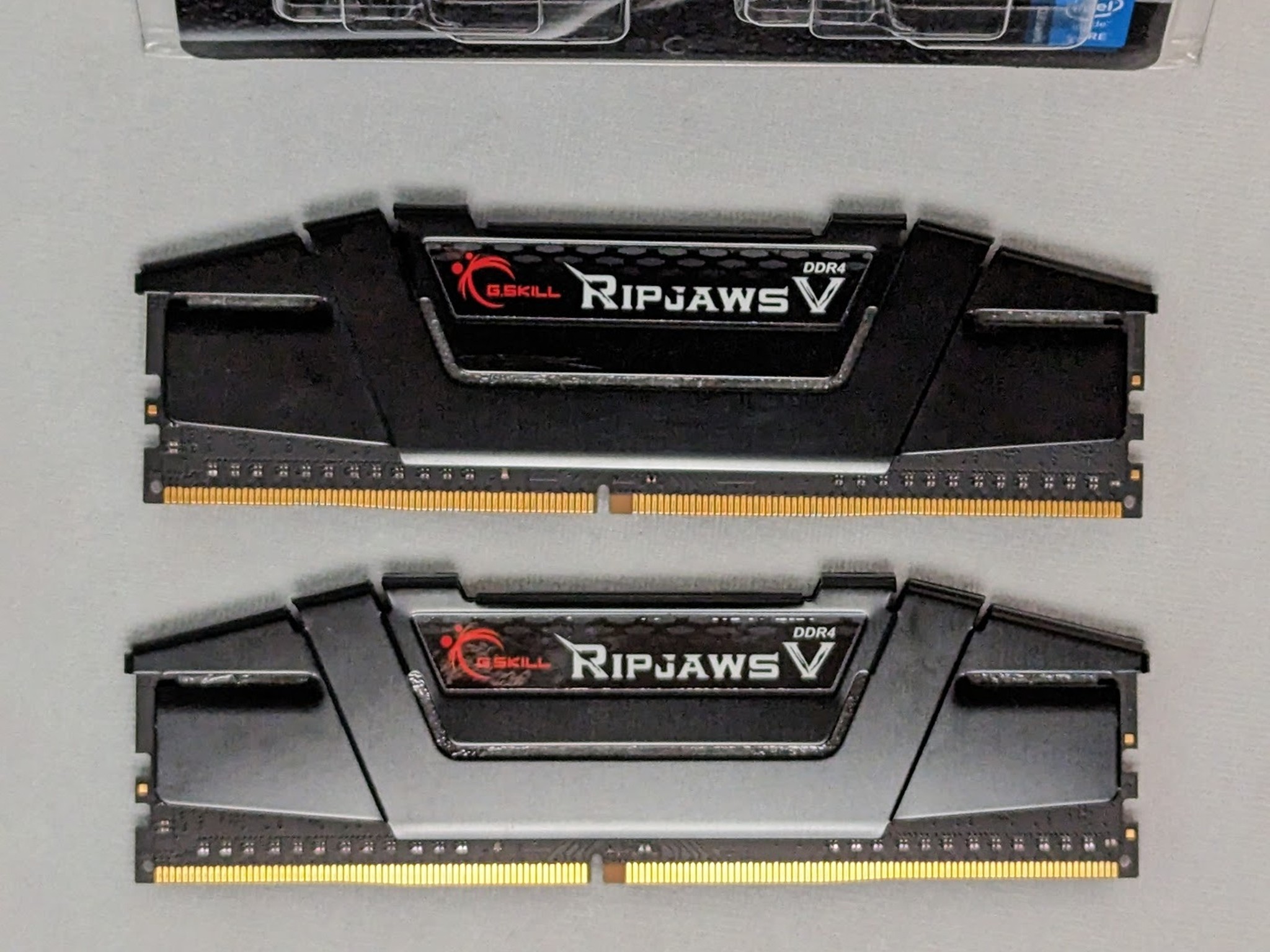 16GB(8x2) G.SKILL Ripjaws V DDR4 3600 CL18 F4-3600C18D-16GVK