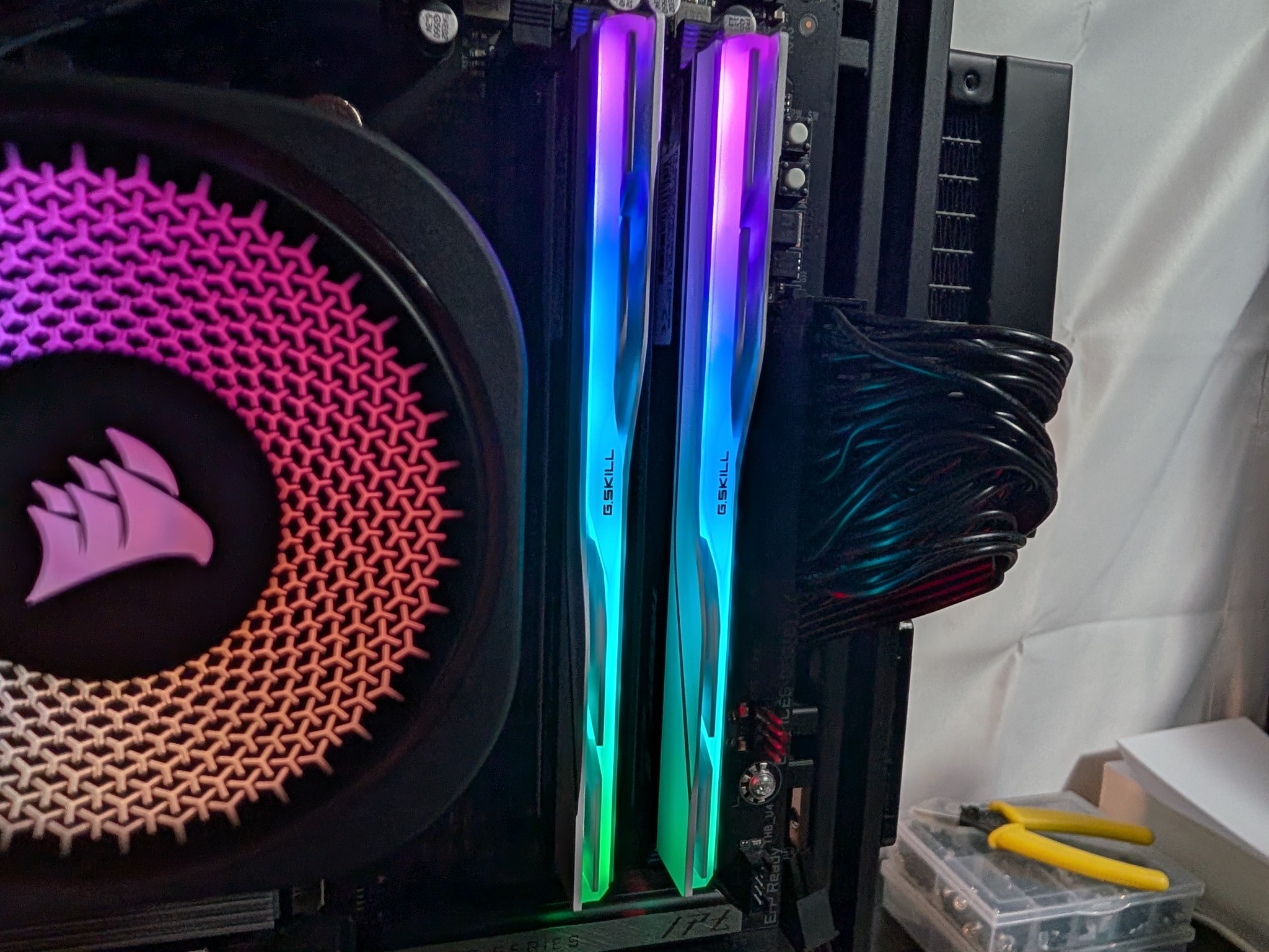 G.Skill Trident Z5 Neo RGB 32GB (2x16GB) DDR5 6000 CL28 RAM