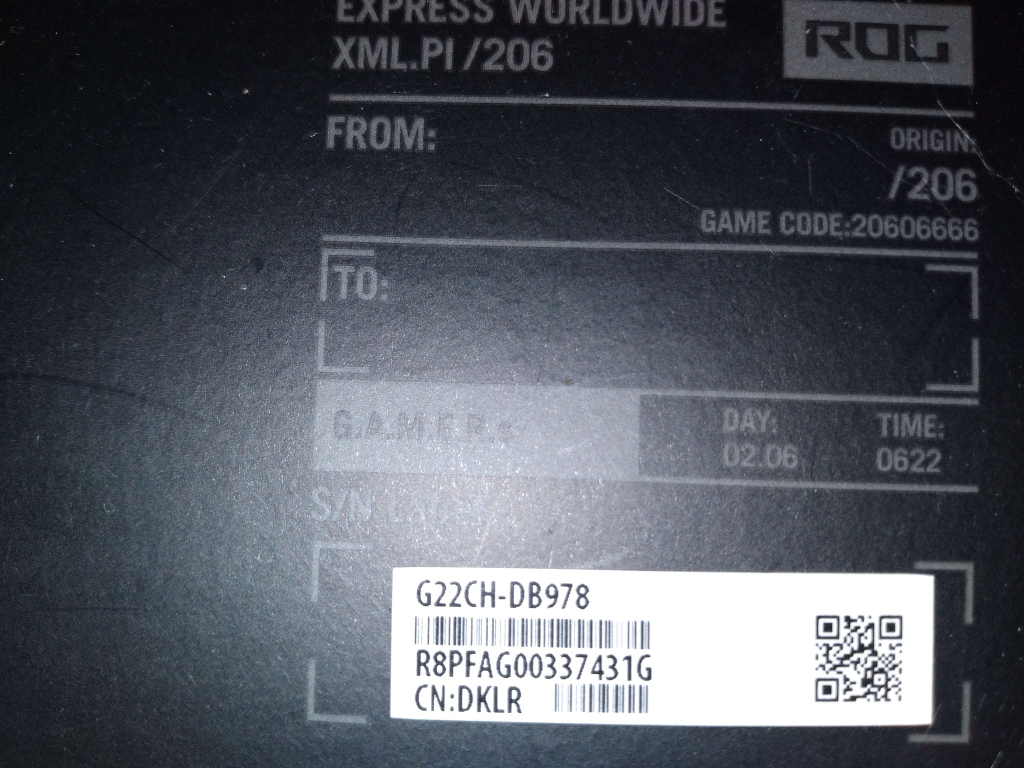 tiny but powerful ROG gaming pc