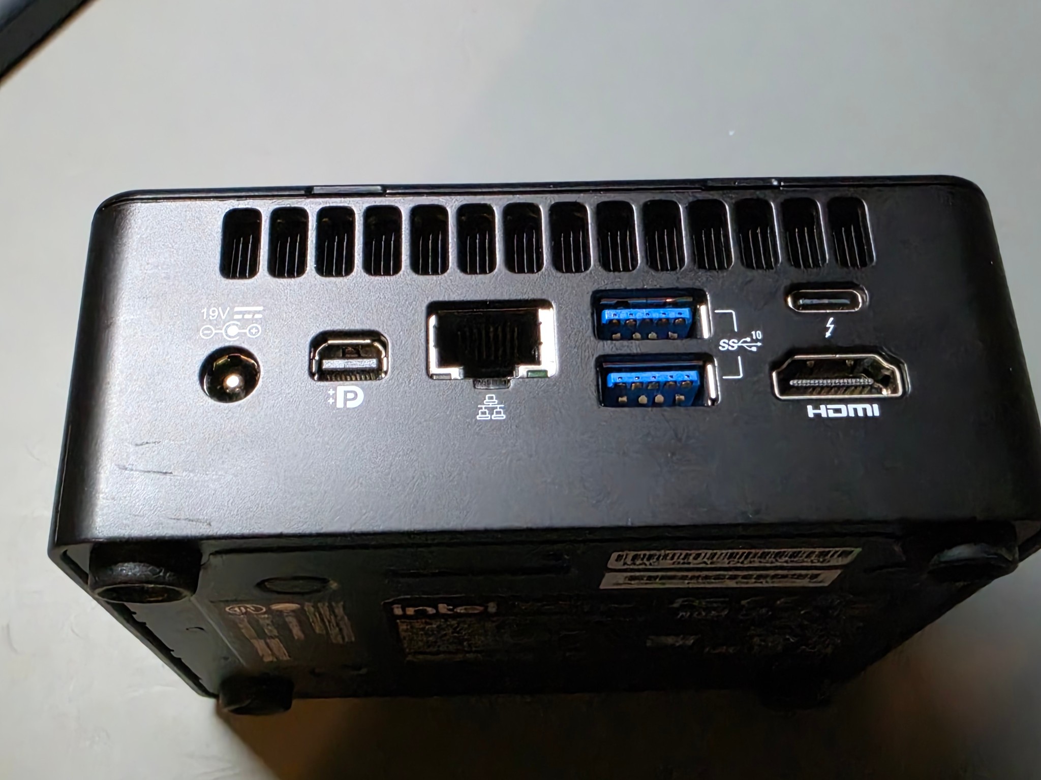 Intel NUC SWNUC11PAHi700 i7 1165G7 + 32gb DDR4 + 512gb ssd + PCIE 5.0 GPU Dock