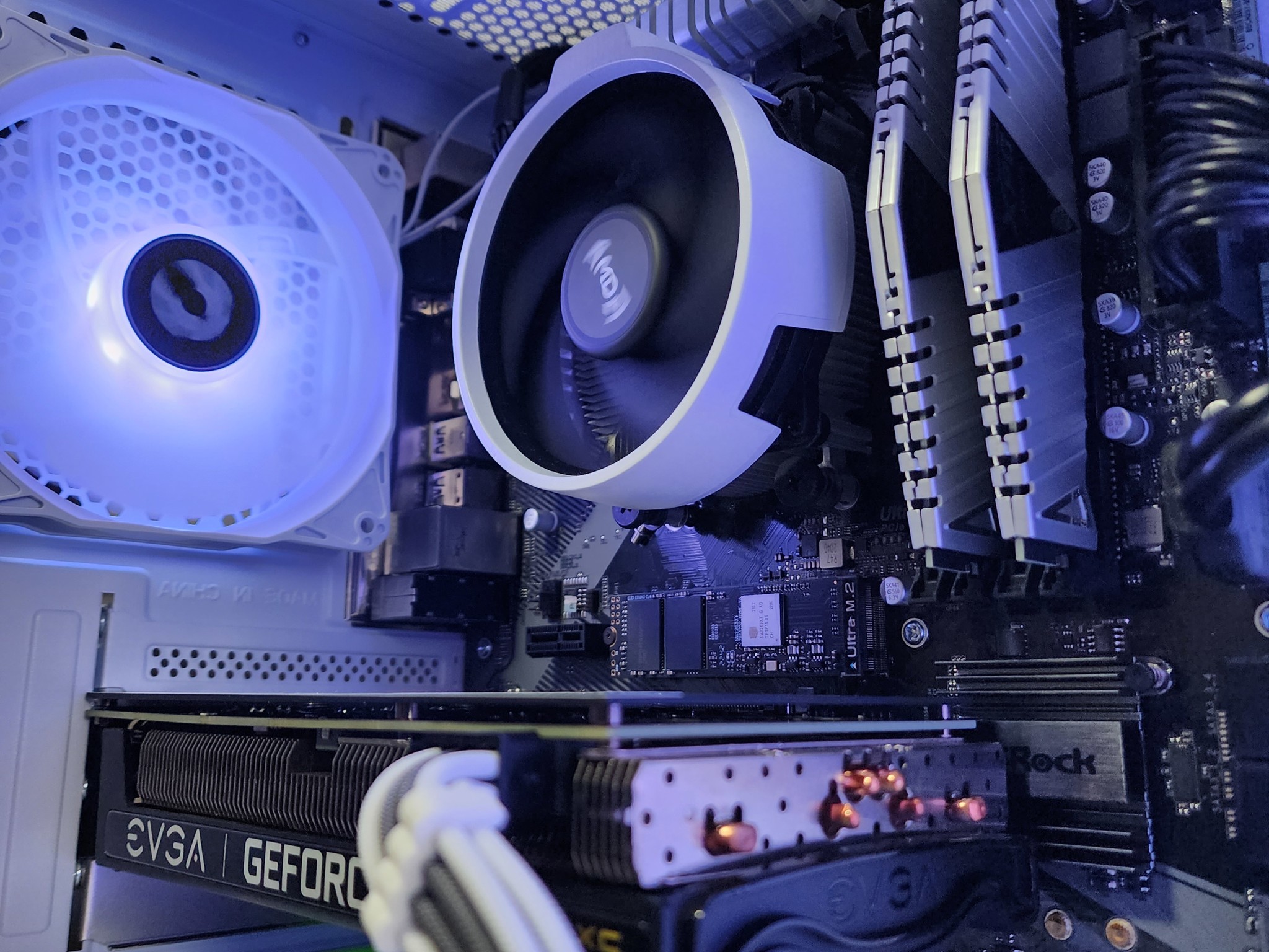 🤍🤍🤍 AMD Ryzen 5 5600 // EVGA GeForce RTX 3060 Ti // XPG Z1 16GB 3200MHz