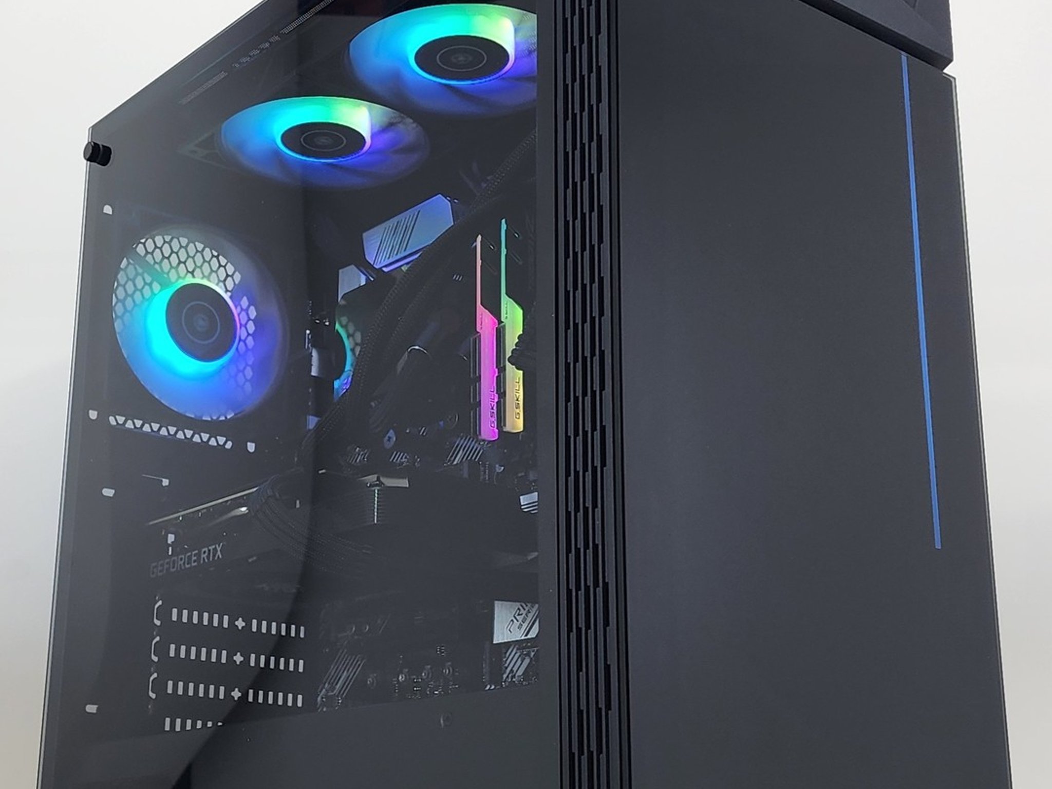 Gaming PC Ryzen 7 5700X 32GB RAM 1TB SSD RTX 3070 8GB Windows 11 Computer