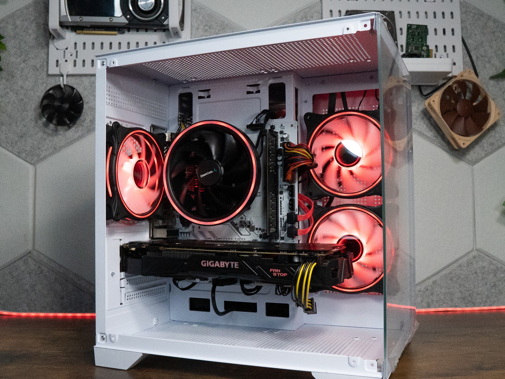 🌌🌠 BUDGET - BO6 Ready GAMING PC | GIGABYTE GTX 1080 8GB | RYZEN 5 1600X | 16GB DDR4 RAM | 1.25TB |