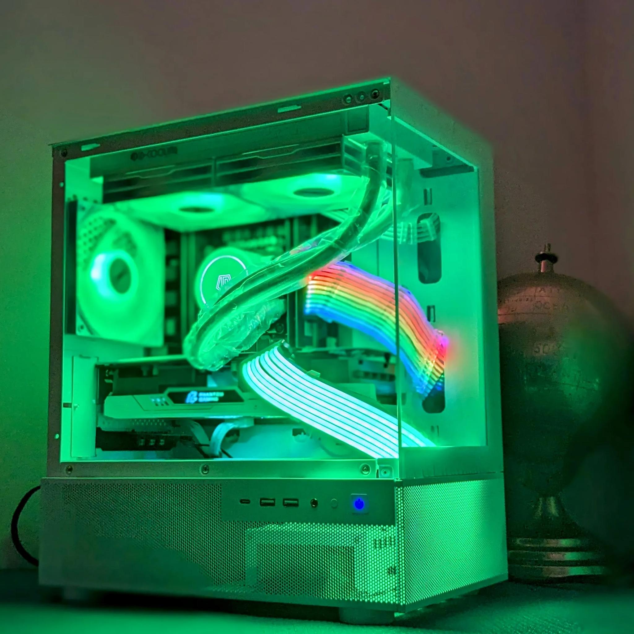 ️ ファントム⚪👻 RX 5700XT 8GB👻32GB DDR4👻 1TB NVMe👻Intel 14-cores 28-threads👻Windows 11 Pro(Activated)