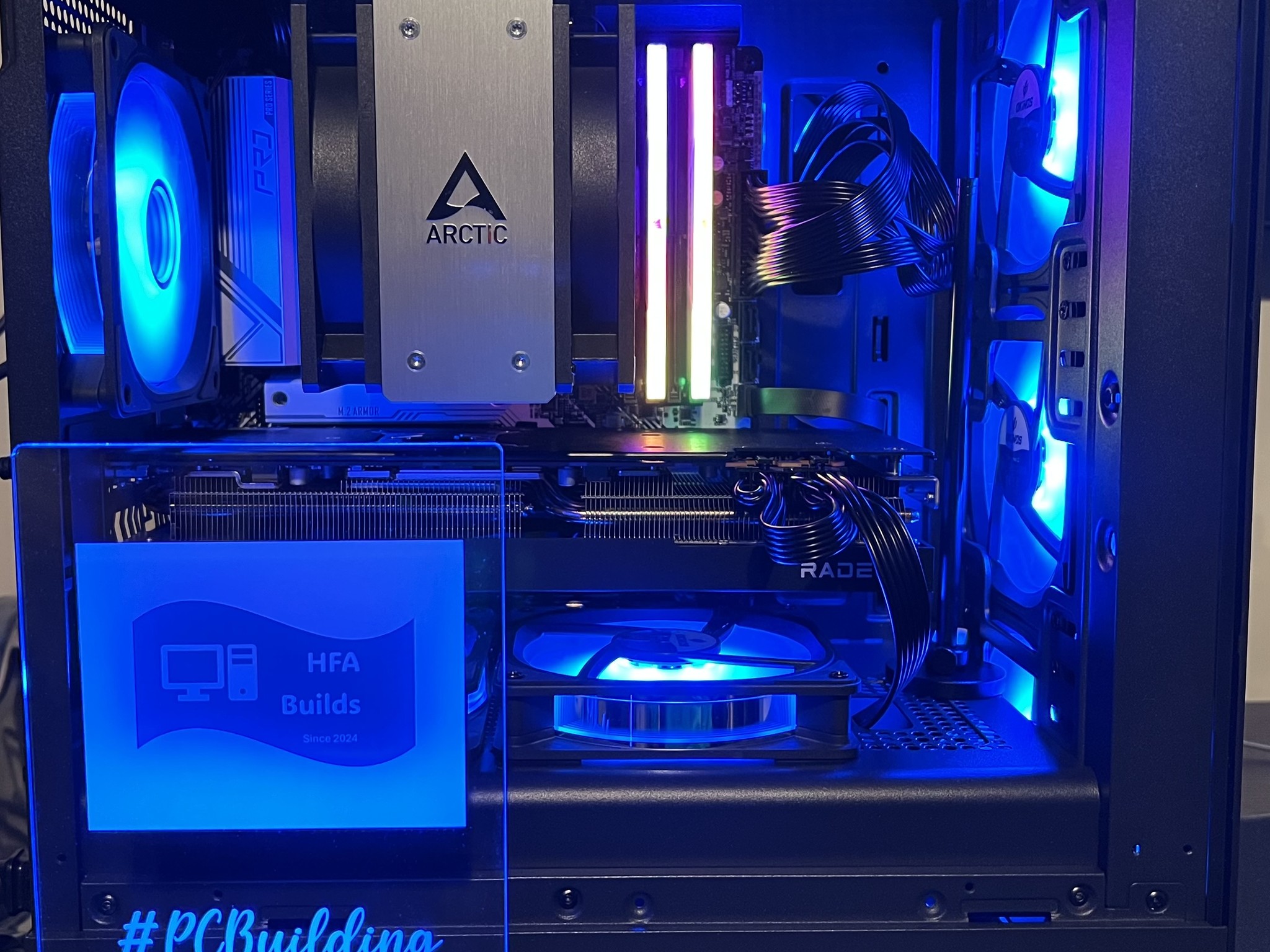 Team Red 3.0 Ryzen 5 7600x 1.5 TB SSD 32GB DDR5 RX 7800 XT ARGB fans. ALL NEW parts!