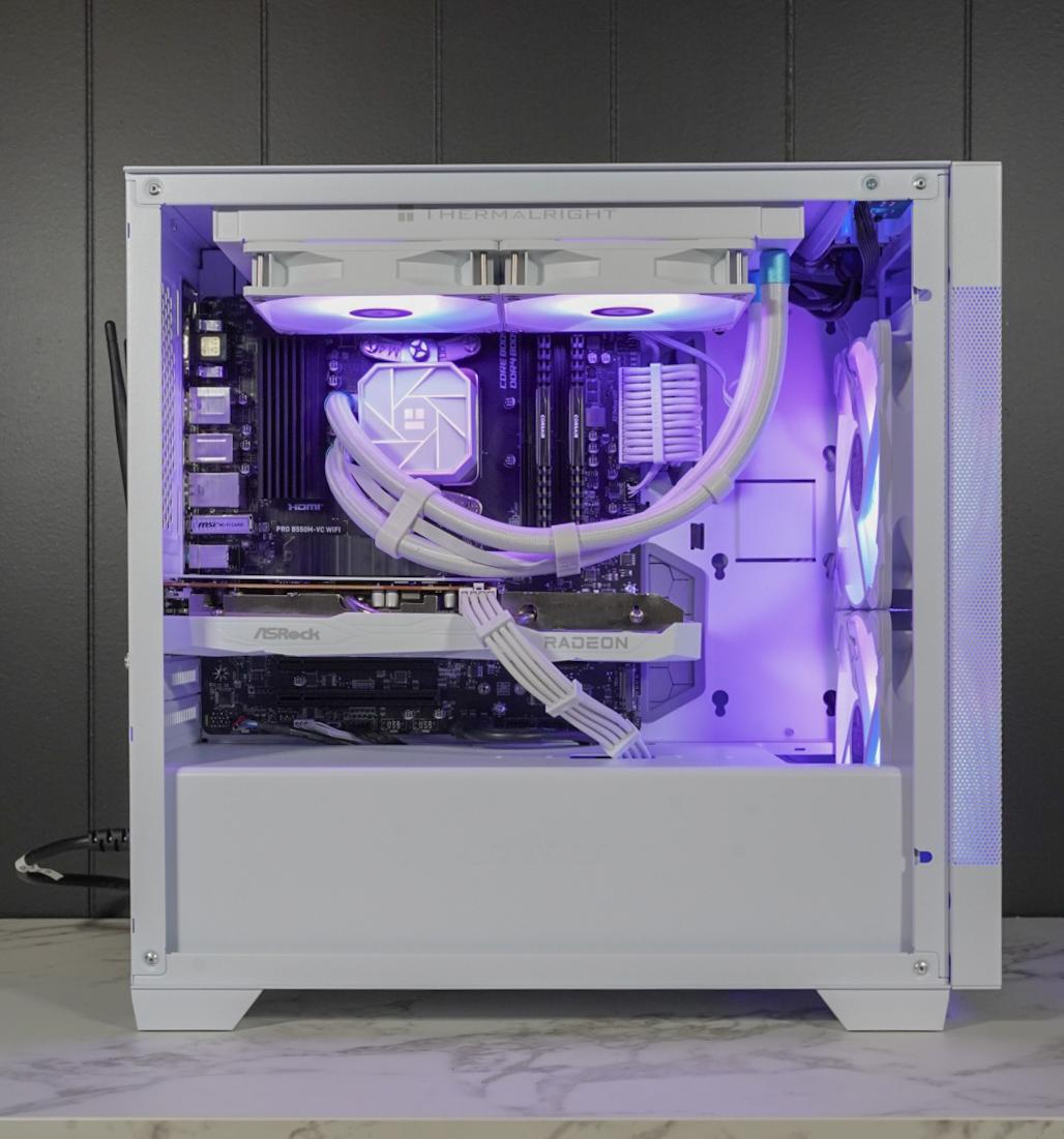 CLEAN White - Ryzen 5600X | 6600 8GB | 512GB | AIO 240mm | Lian Li
