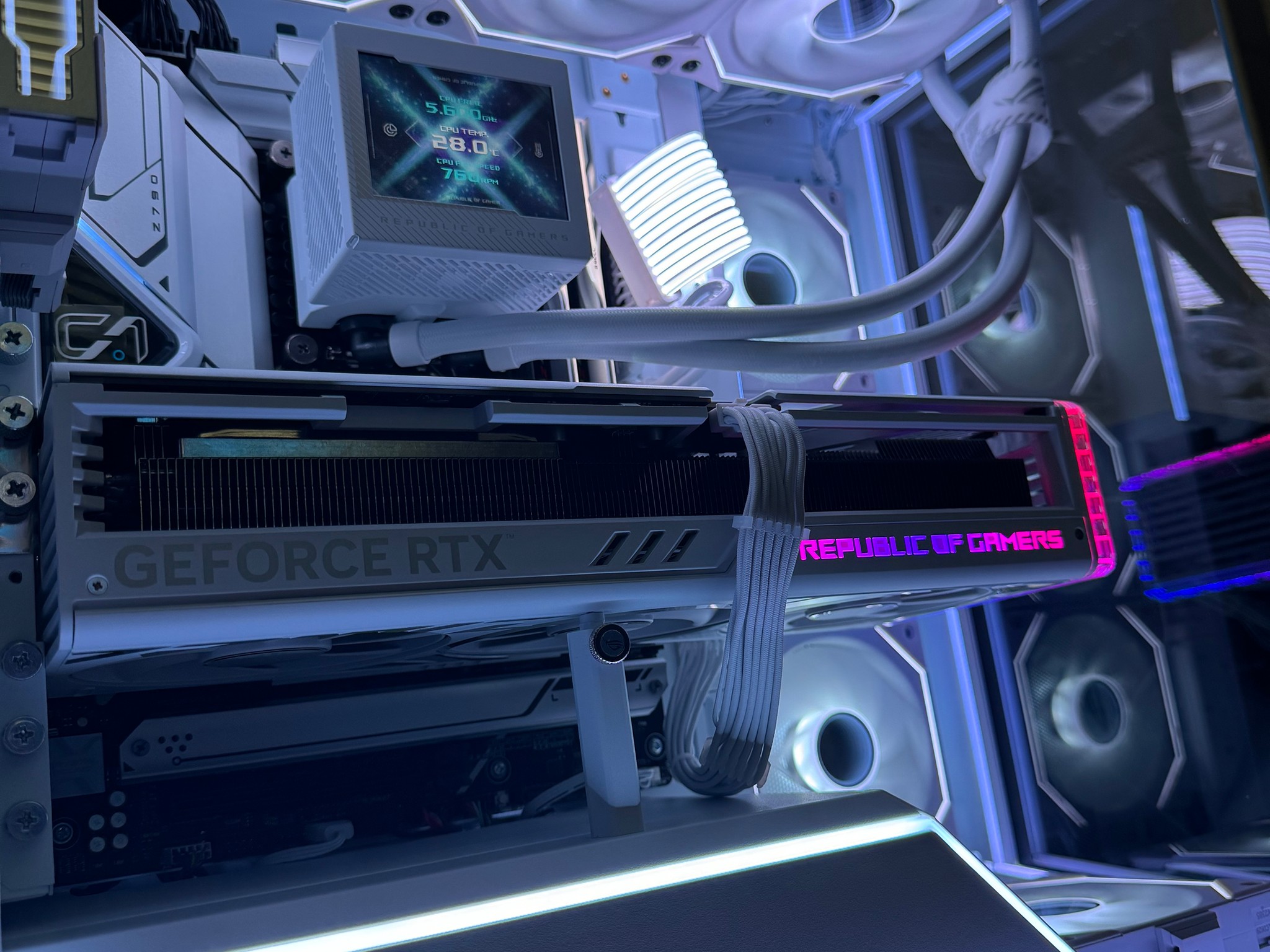 RTX 4090|❄️White Claw⛄️|i9 13900KS| 64GB DDR5 RAM| PRICE CUT FROM $3799 to $3399 WEEKEND SALE ONLY