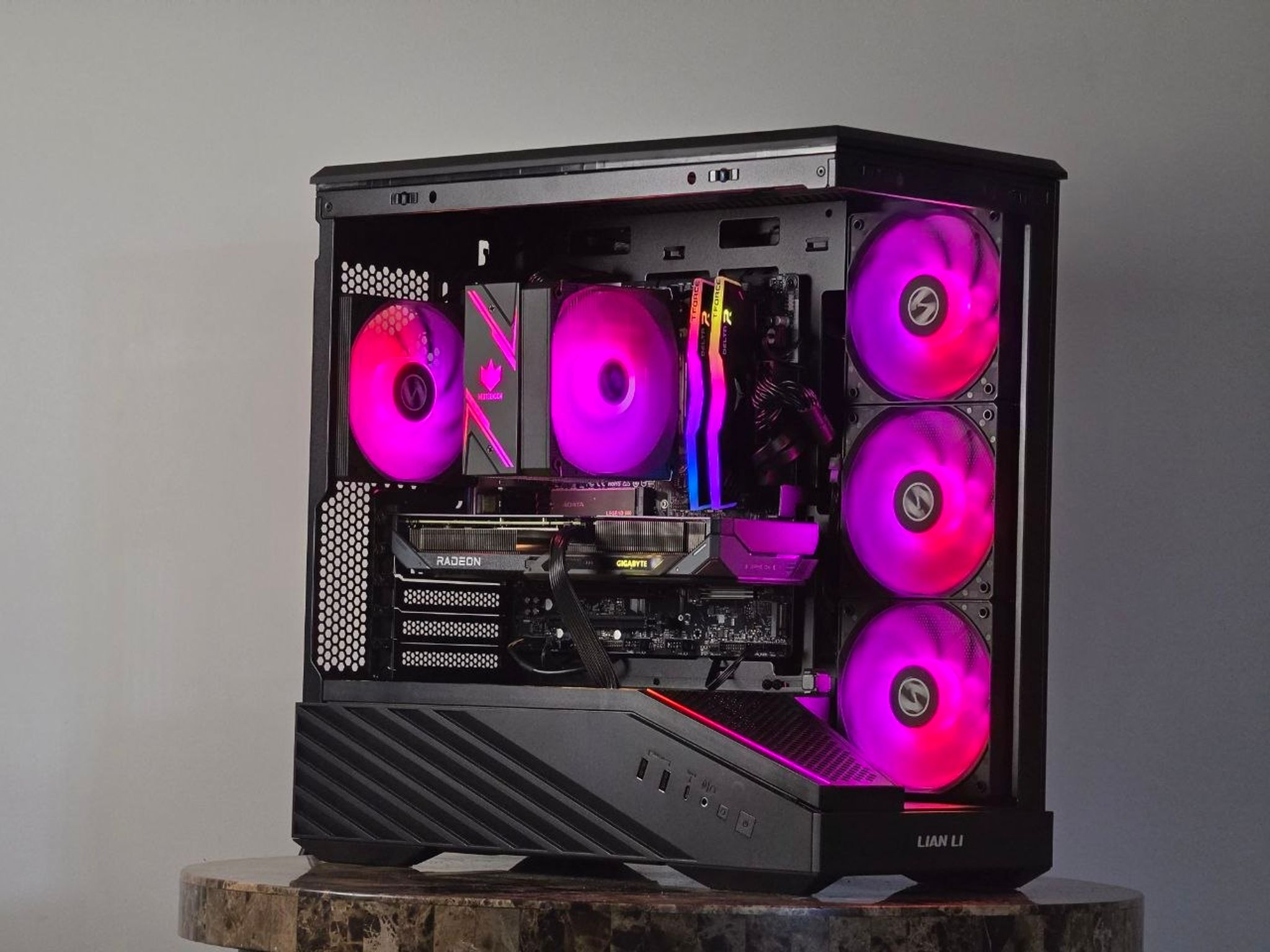 FREE SHIP 🖤🌈 Black RGB Gaming PC | RX 9060 XT 16 GB | AMD Ryzen 7 5700X | 1 TB NVME | 32 GB DDR4