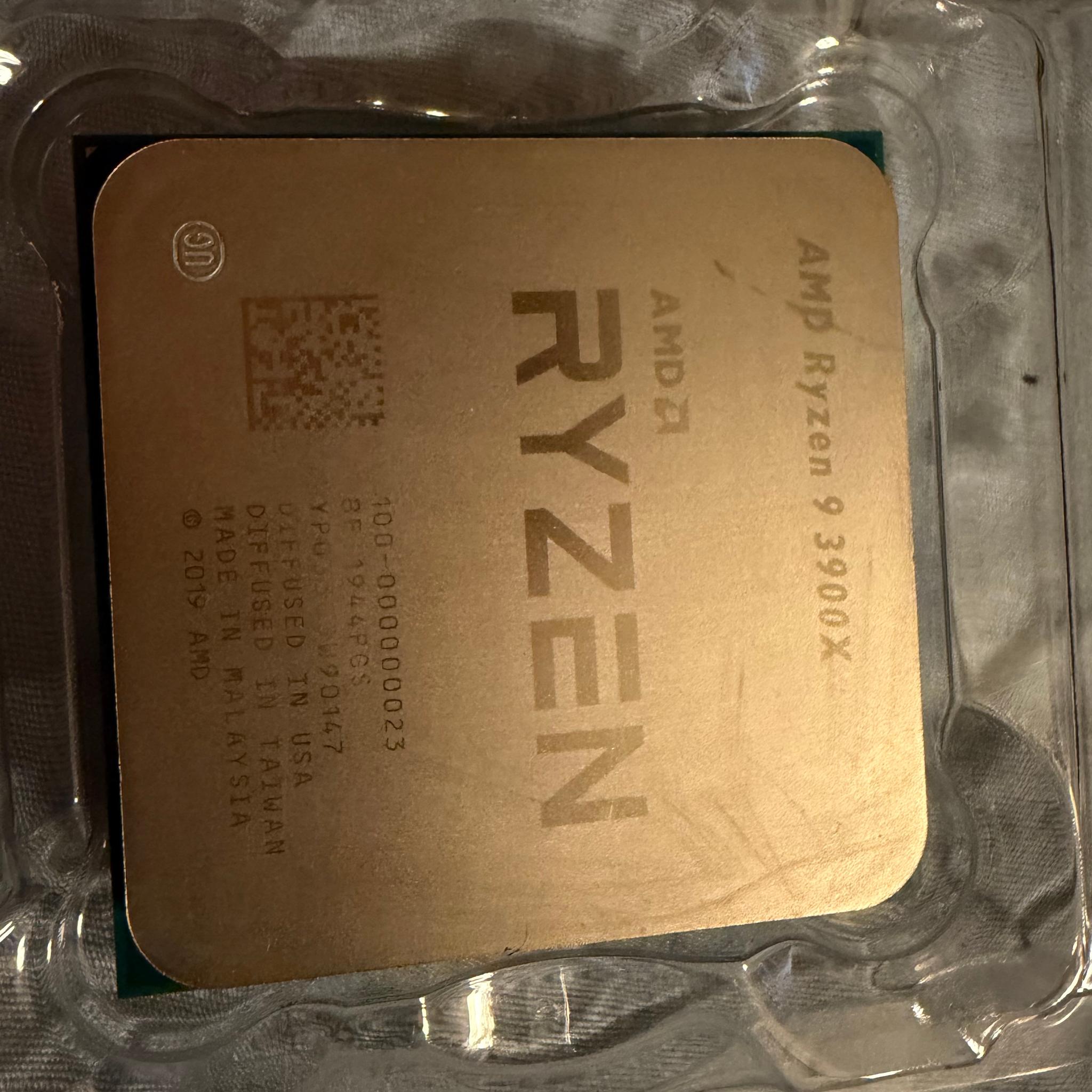 AMD Ryzen 9 3900X