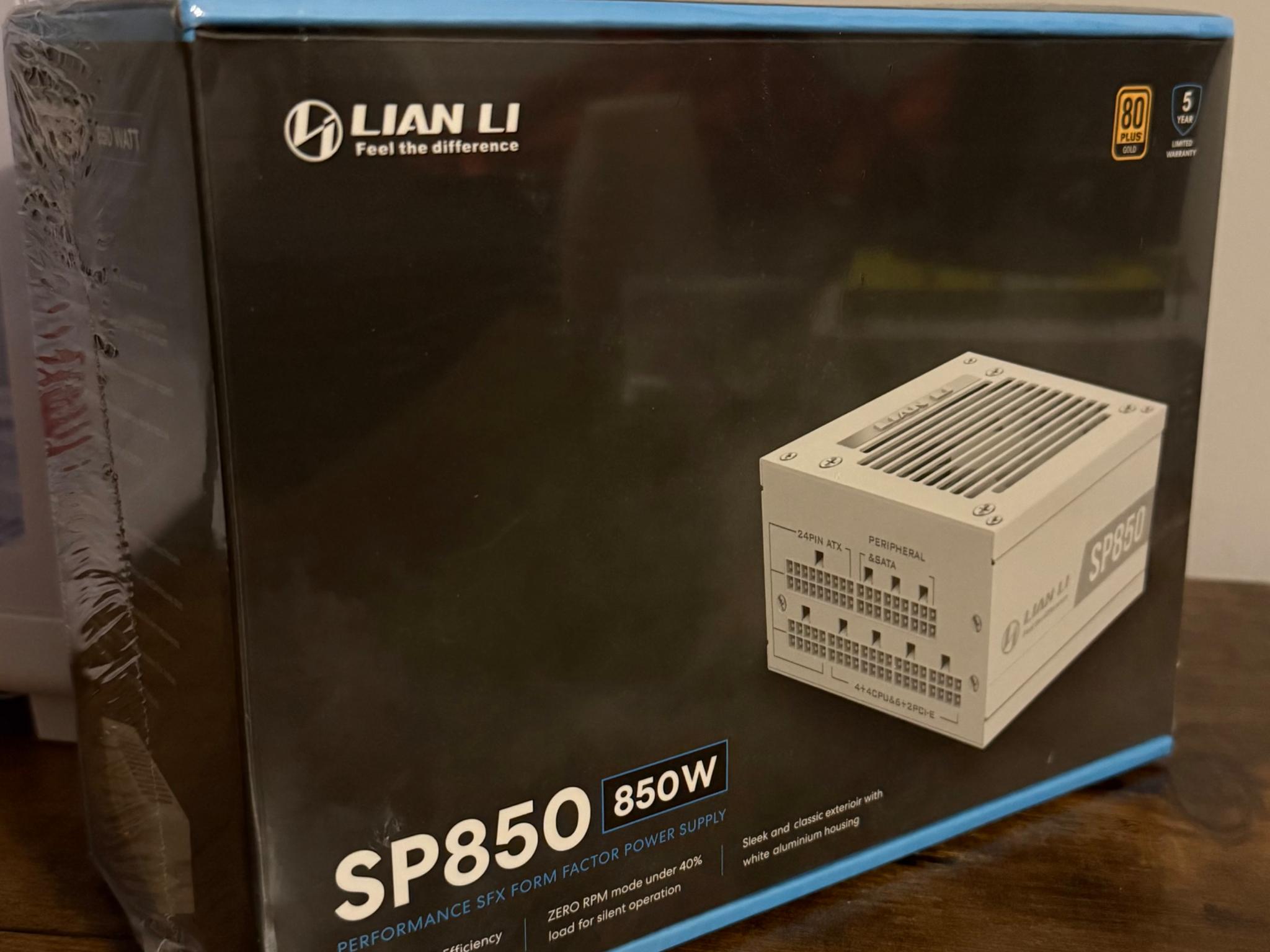 BNIB - Lian Li SP850 (SFX)