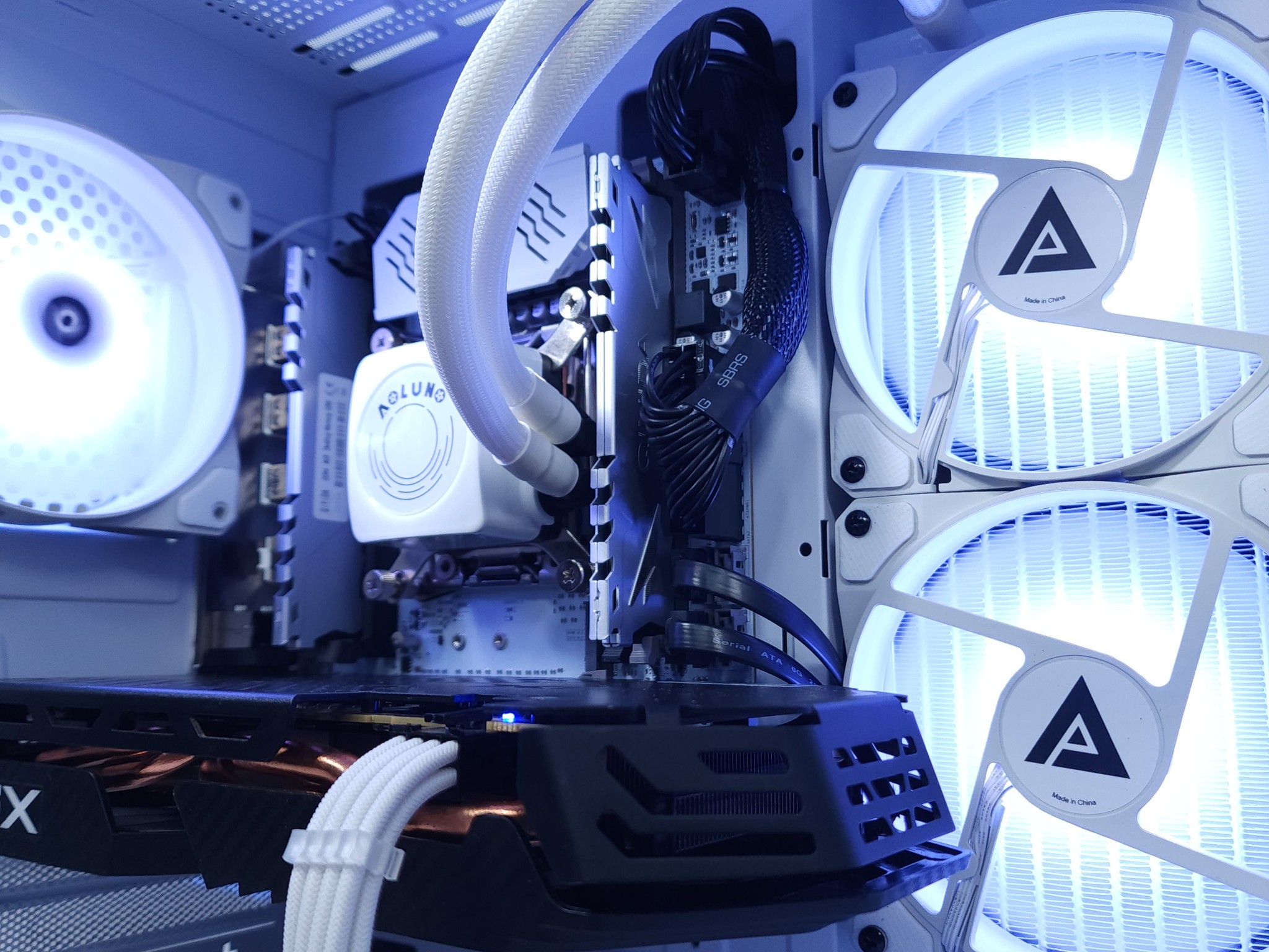 🤍🤍RX 580 8GB | Xeon E5 2670 V3 | 16GB 2133MHz | 2.25TB SSD/HDD