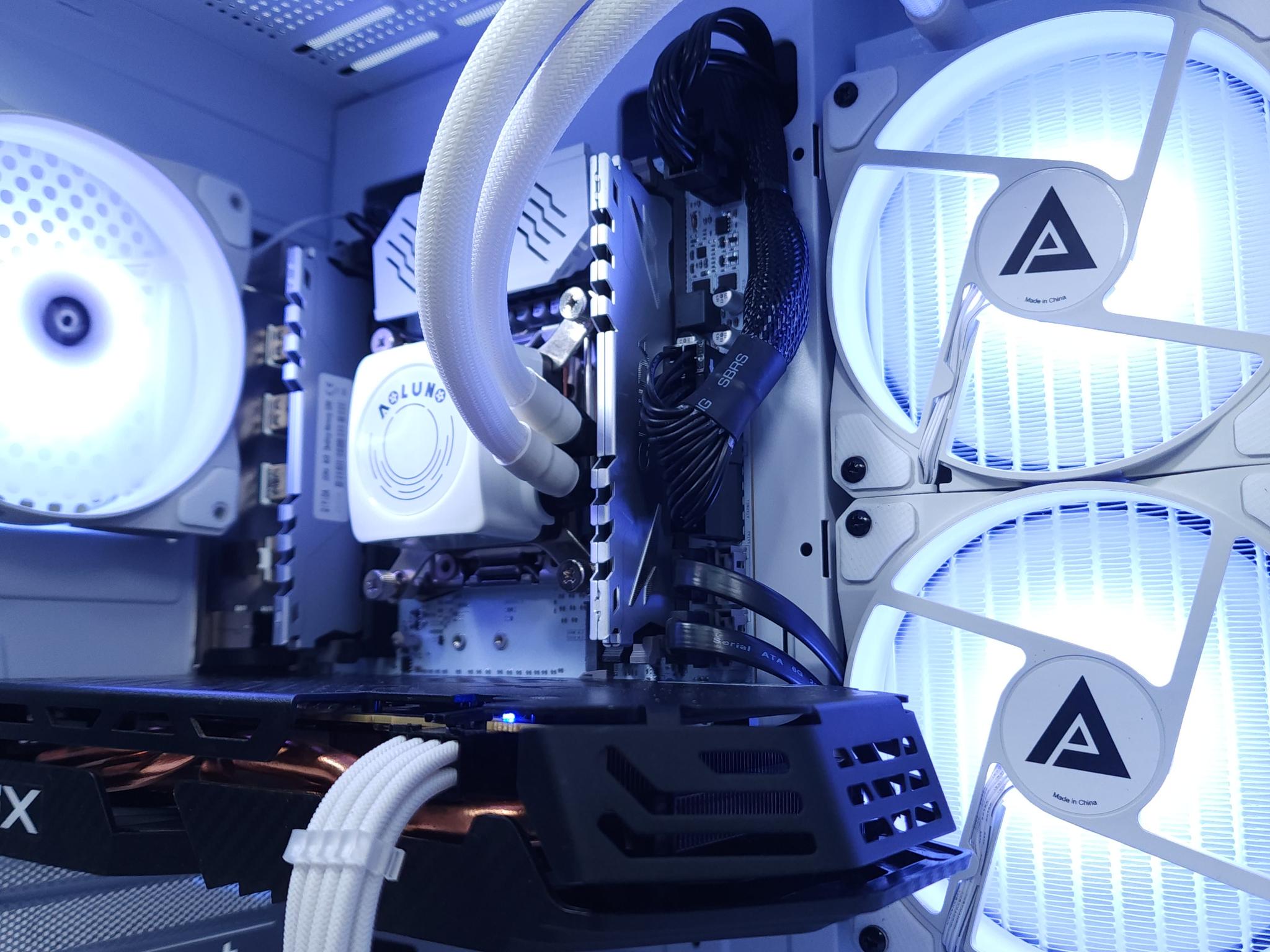 🤍🤍RX 580 8GB | Xeon E5 2670 V3 | 16GB 2133MHz | 2.25TB SSD/HDD