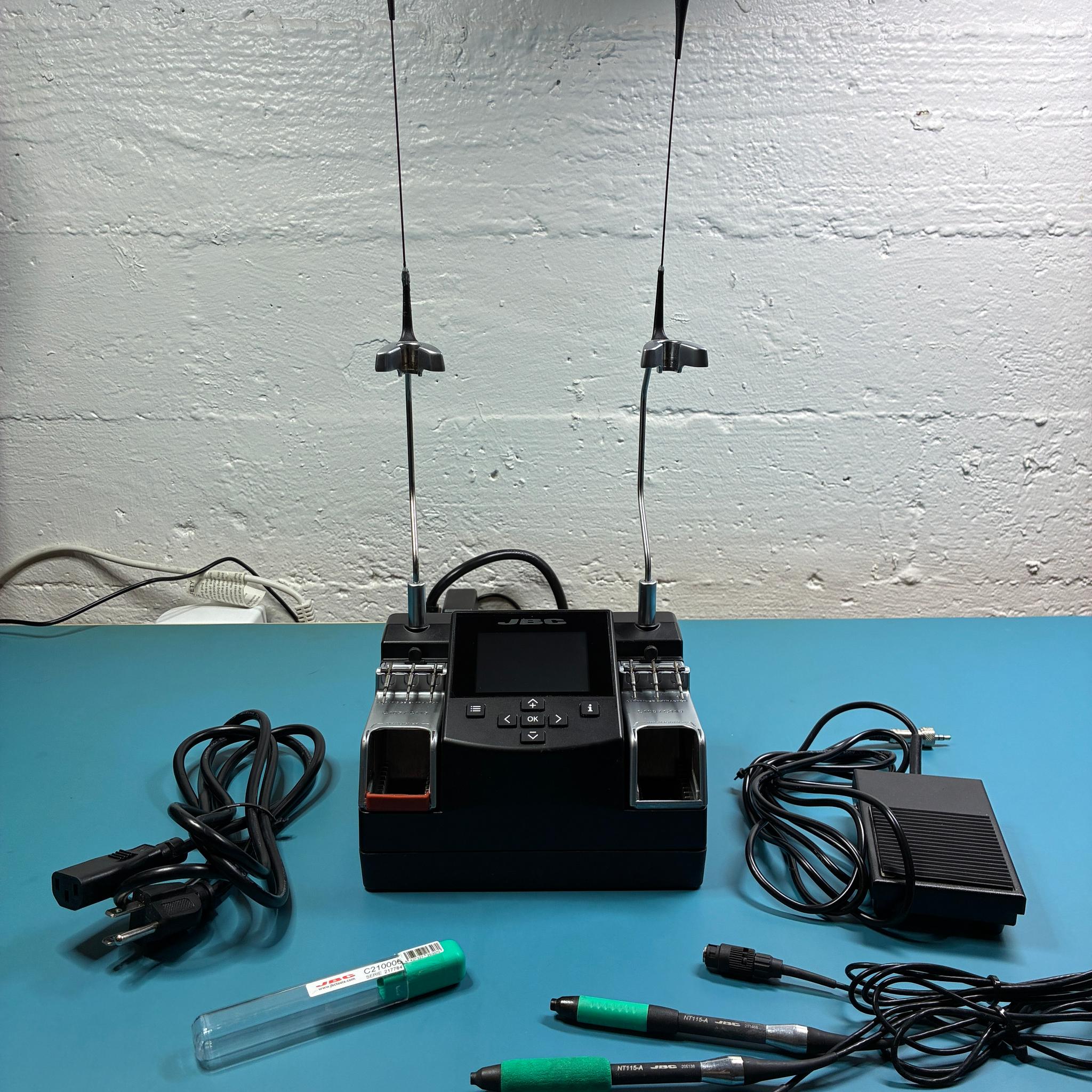 JBC NANE-1C Nano Rework Station + 2x NT115-A (Electronics Lab Equipment)