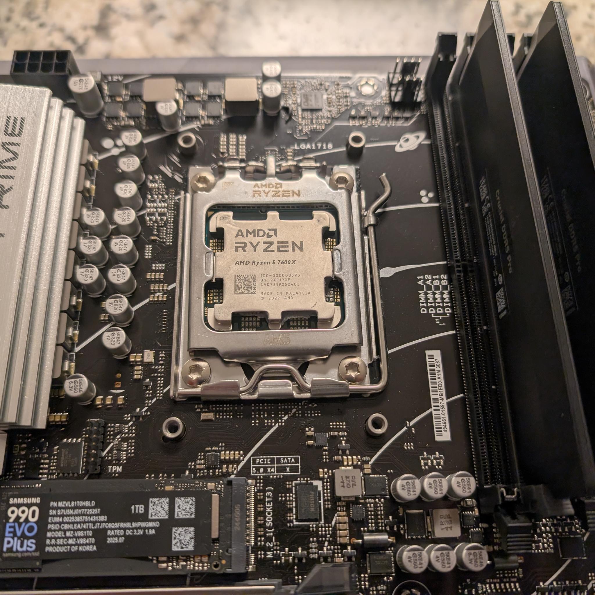 Ryzen 5 7600X | Asus Prime B650M | 32GB DDR5 6000 RAM| 1.5TB NVME SSD's